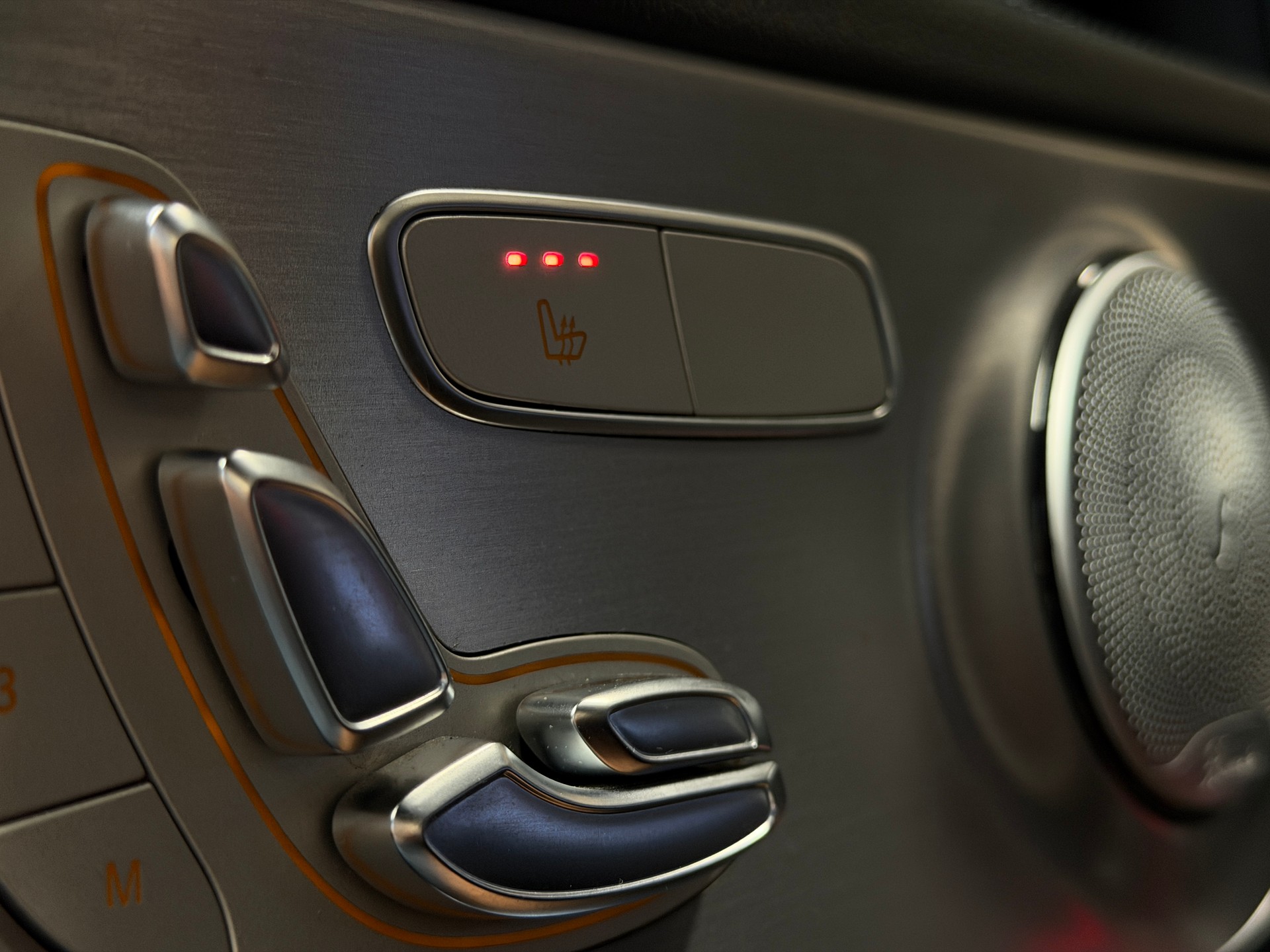 MERCEDES-BENZ C 63 AMG Speedshift-image-21