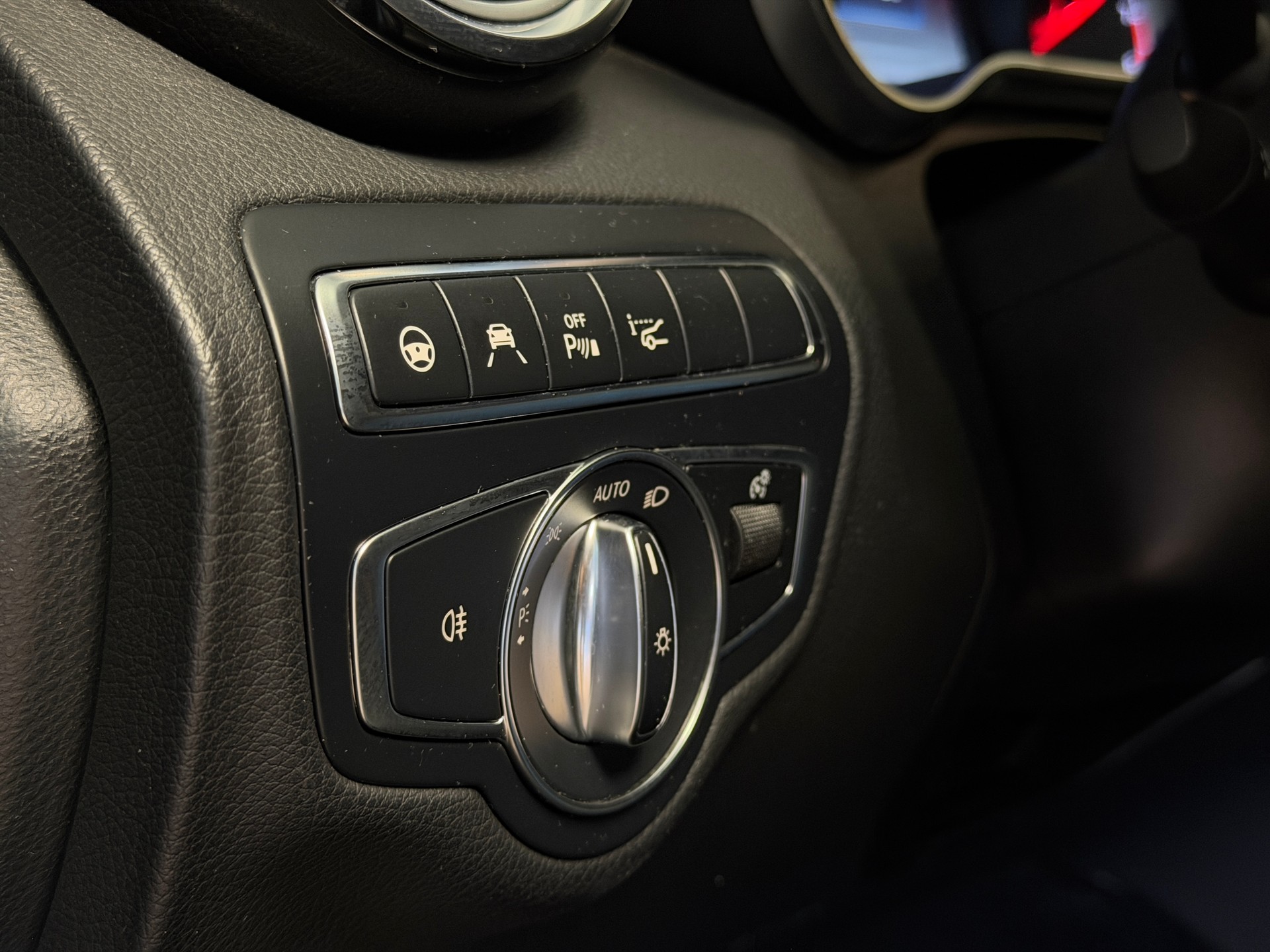 MERCEDES-BENZ C 63 AMG Speedshift-image-19