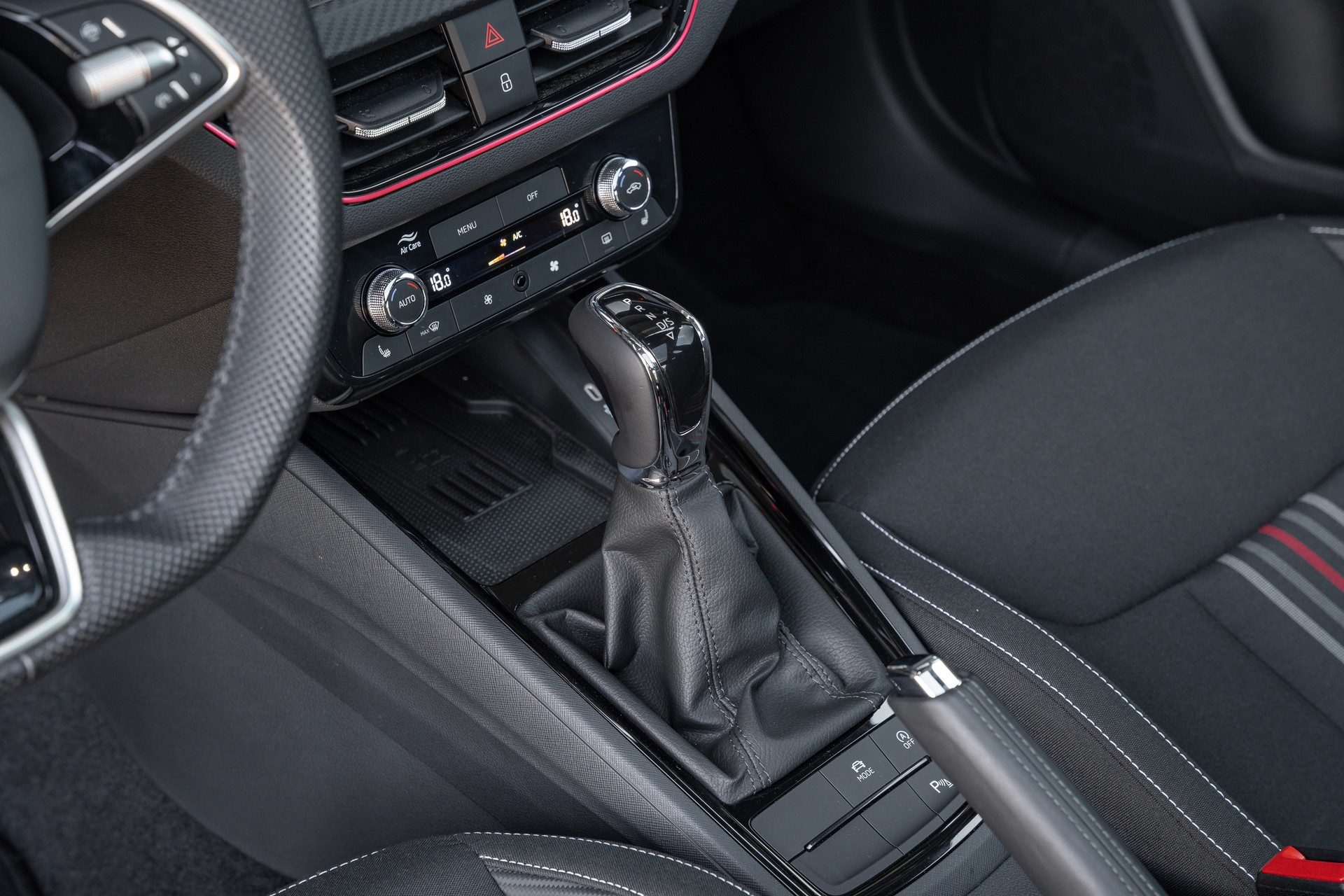 SKODA Kamiq 1.5 TSI Monte Carlo DSG-image-19