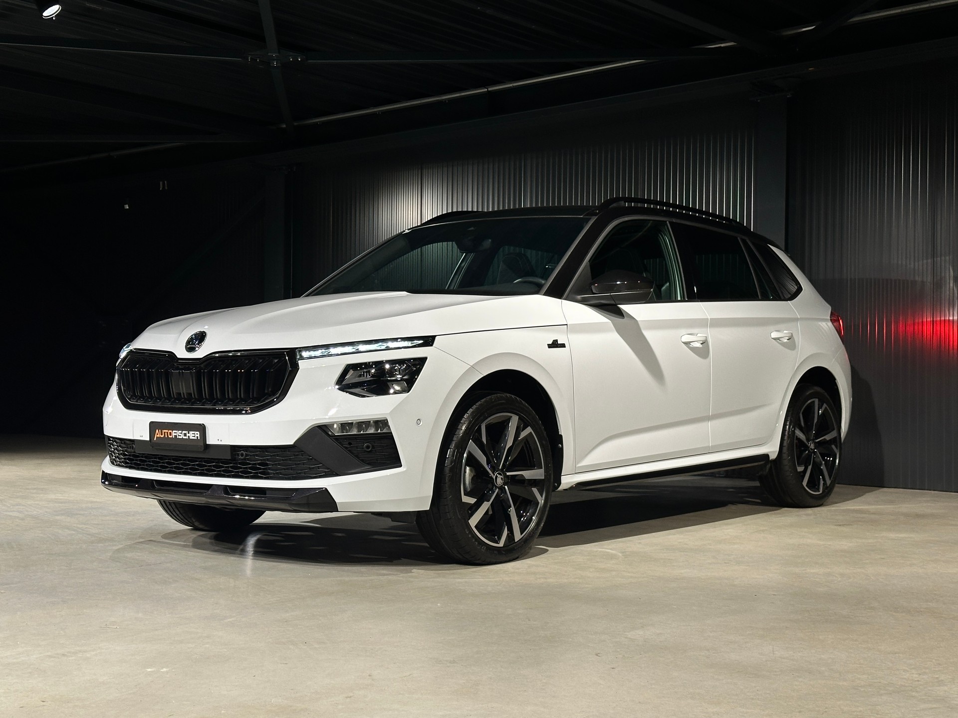 SKODA Kamiq 1.5 TSI Monte Carlo DSG-showroom-element-3