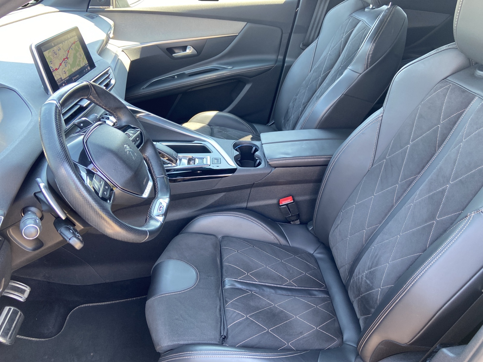 PEUGEOT 3008 2.0 BlueHDi GT EAT-image-7