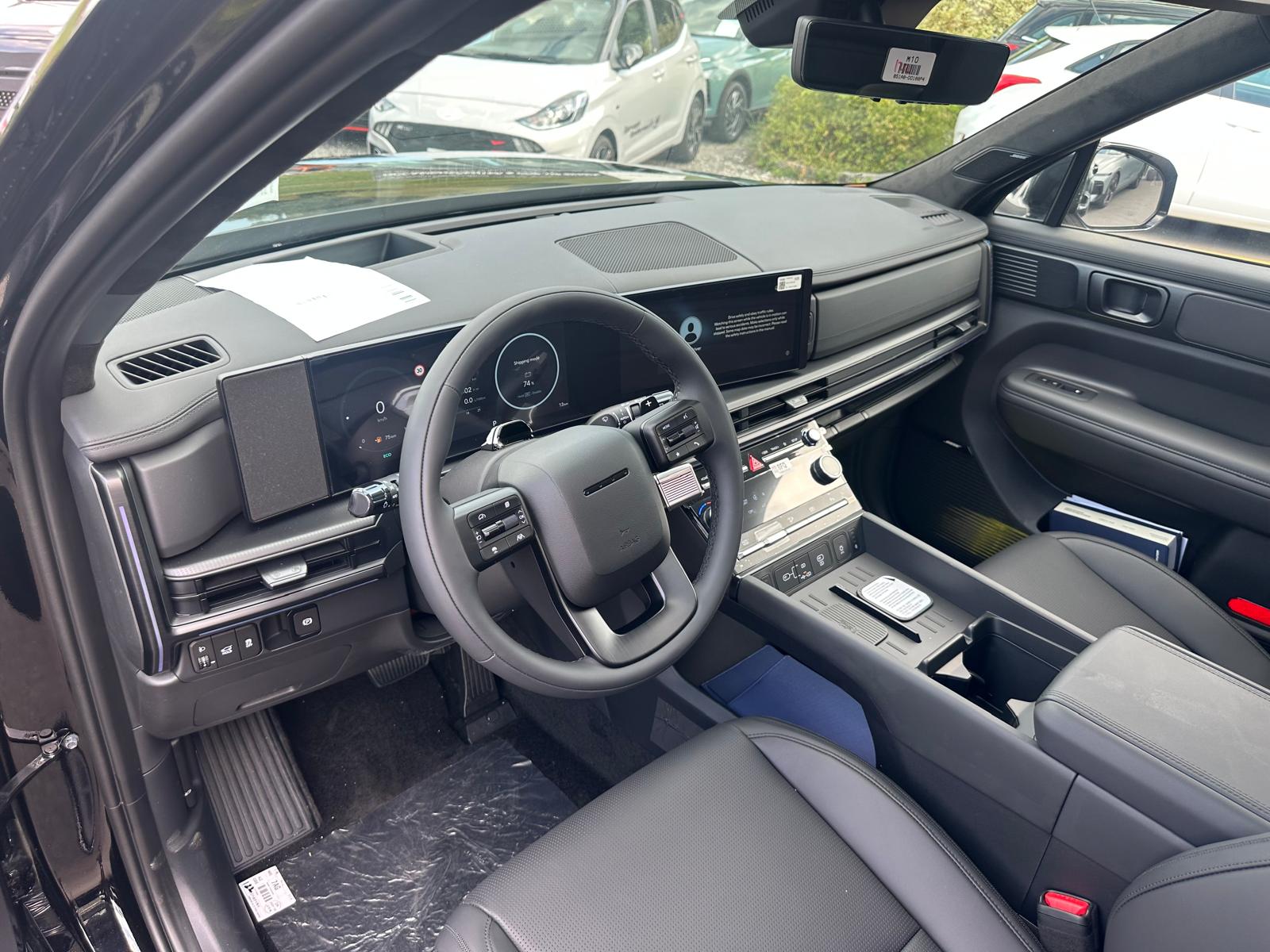HYUNDAI Santa Fe 1.6 T-GDi HEV Calligraphy Swiss Ed. 4WD Automatic-image-11