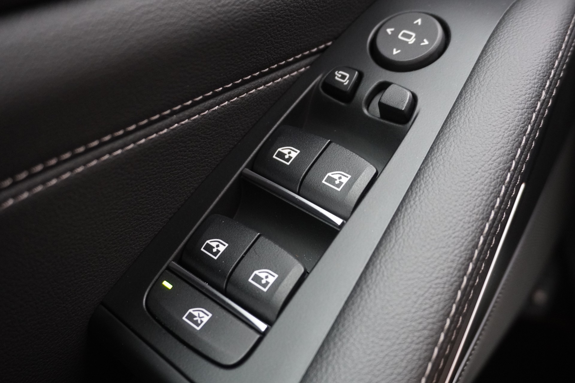 BMW X5 xDrive45e M Sport Steptronic-image-50