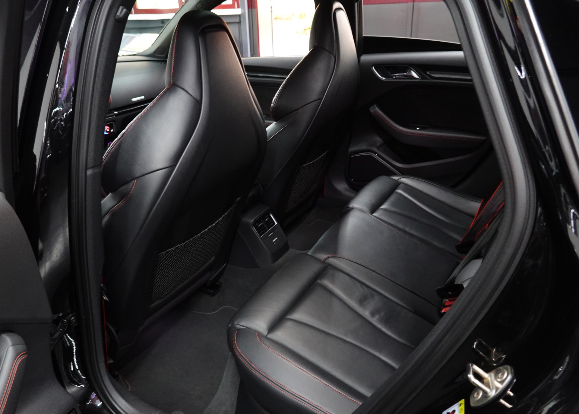 AUDI RS3 LIMO 2.5 TSI QUATTRO S-TRONIC FULL CH-FZ OHNE OPF SOUND ON-image-34