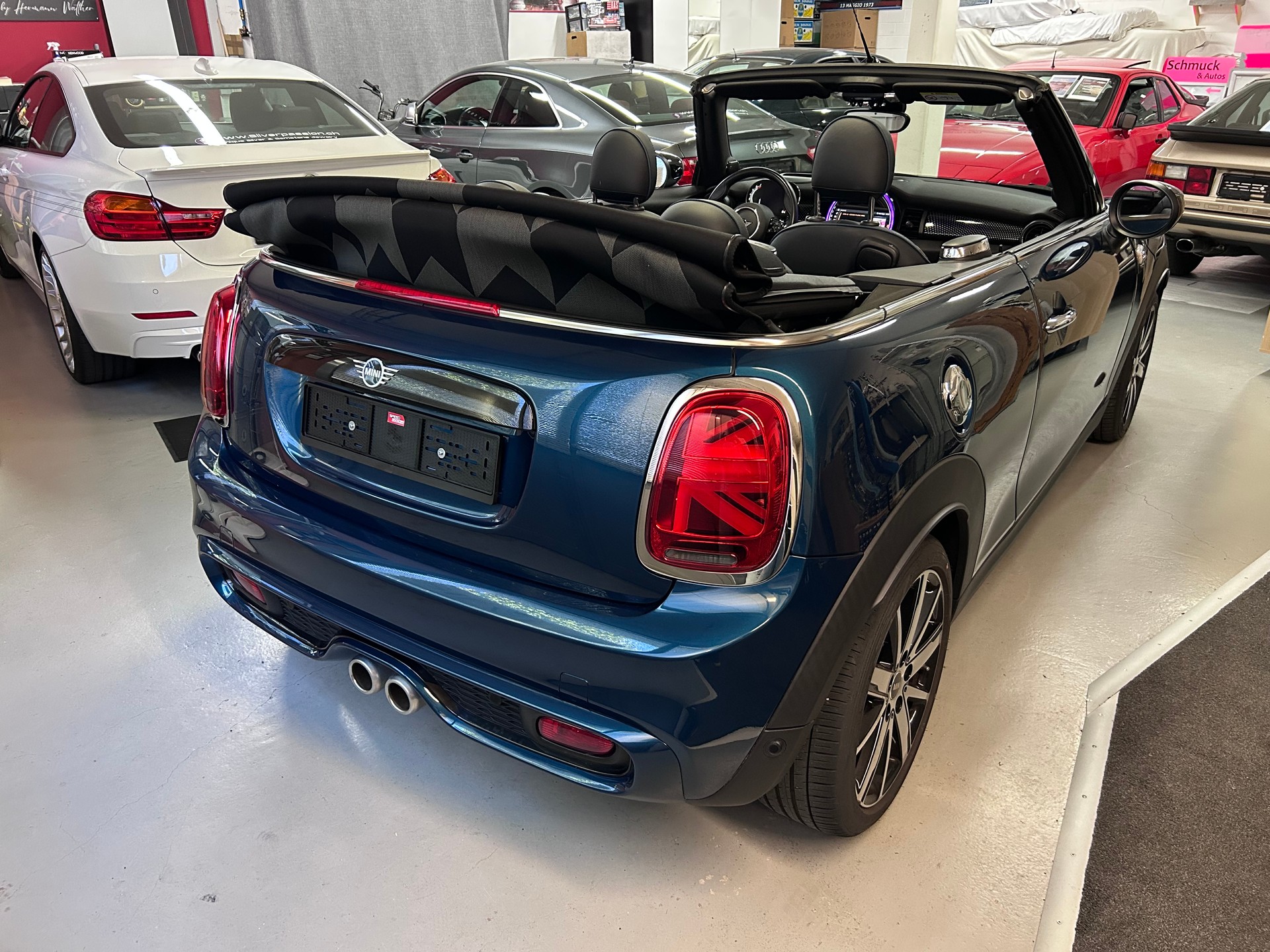 MINI Cooper S Cabriolet DKG-image-20