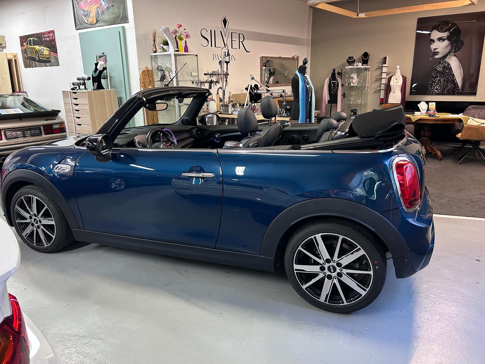 MINI Cooper S Cabriolet DKG-image-21