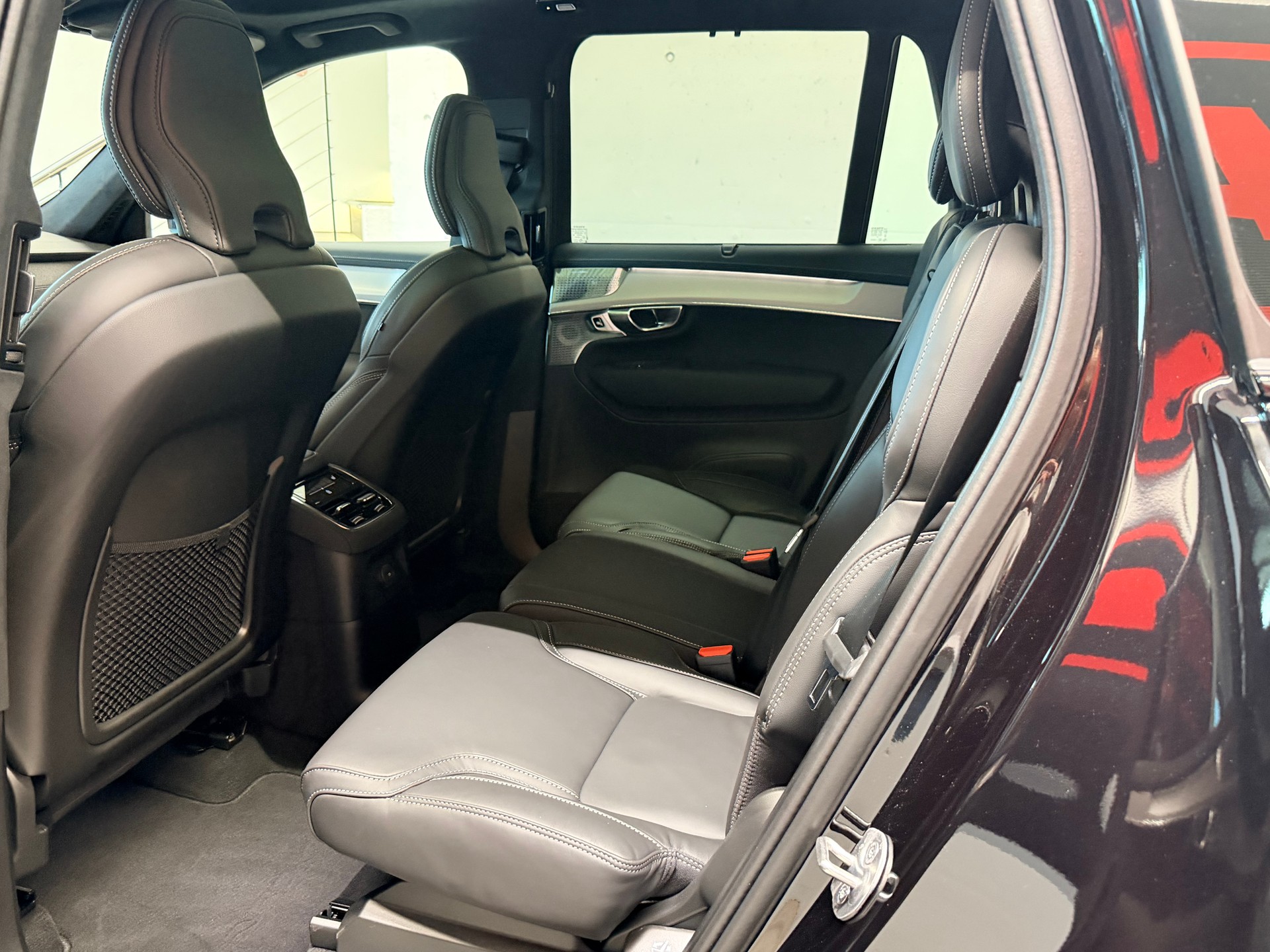 VOLVO XC90 T8 eAWD PluginHybrid Black Edition Geartronic-image-16