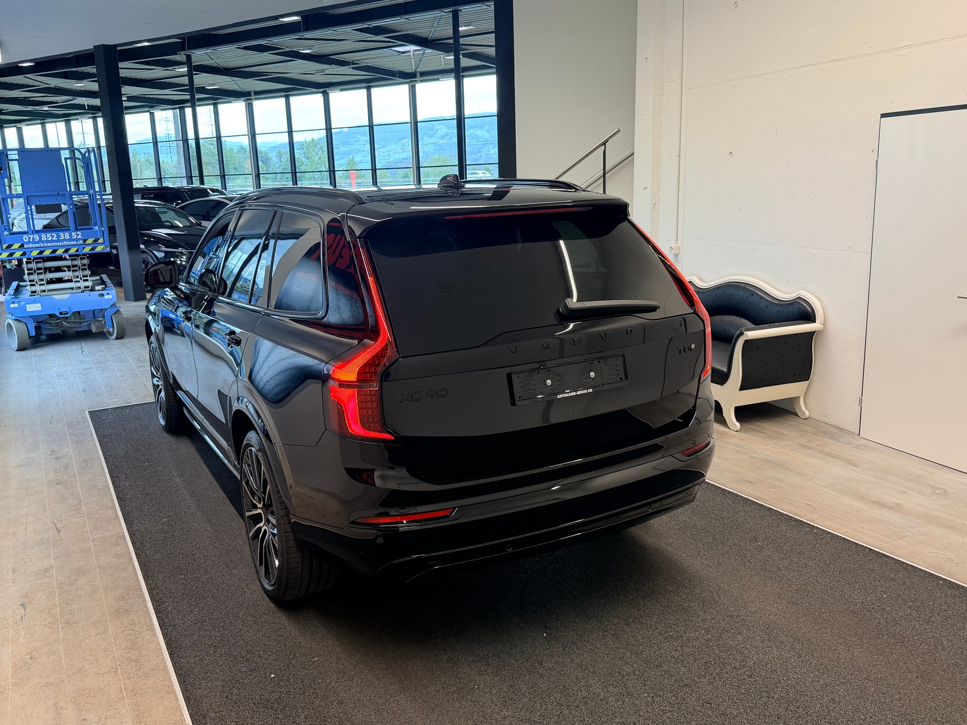 VOLVO XC90 T8 eAWD PluginHybrid Black Edition Geartronic-image-8