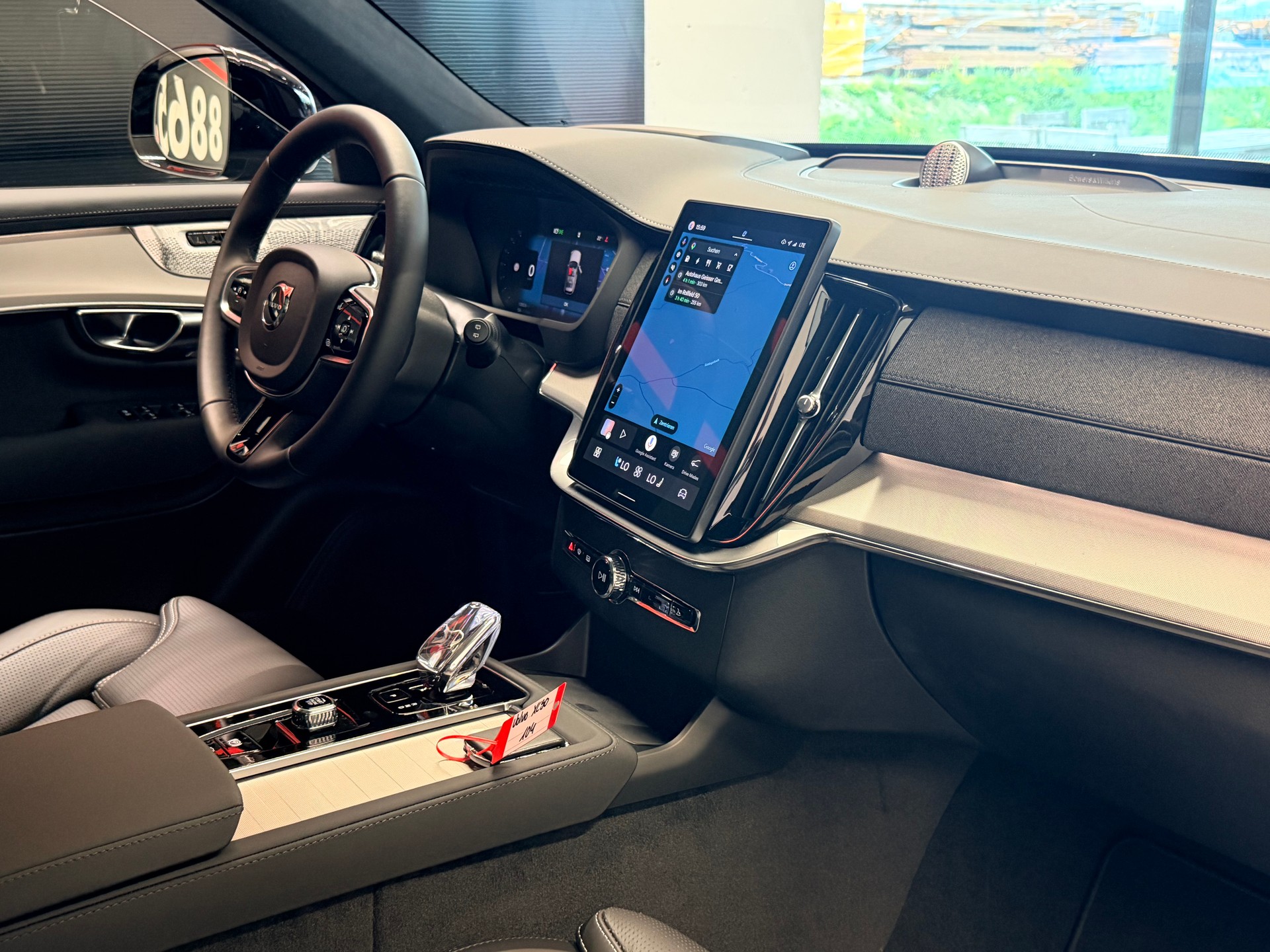 VOLVO XC90 T8 eAWD PluginHybrid Black Edition Geartronic-image-22