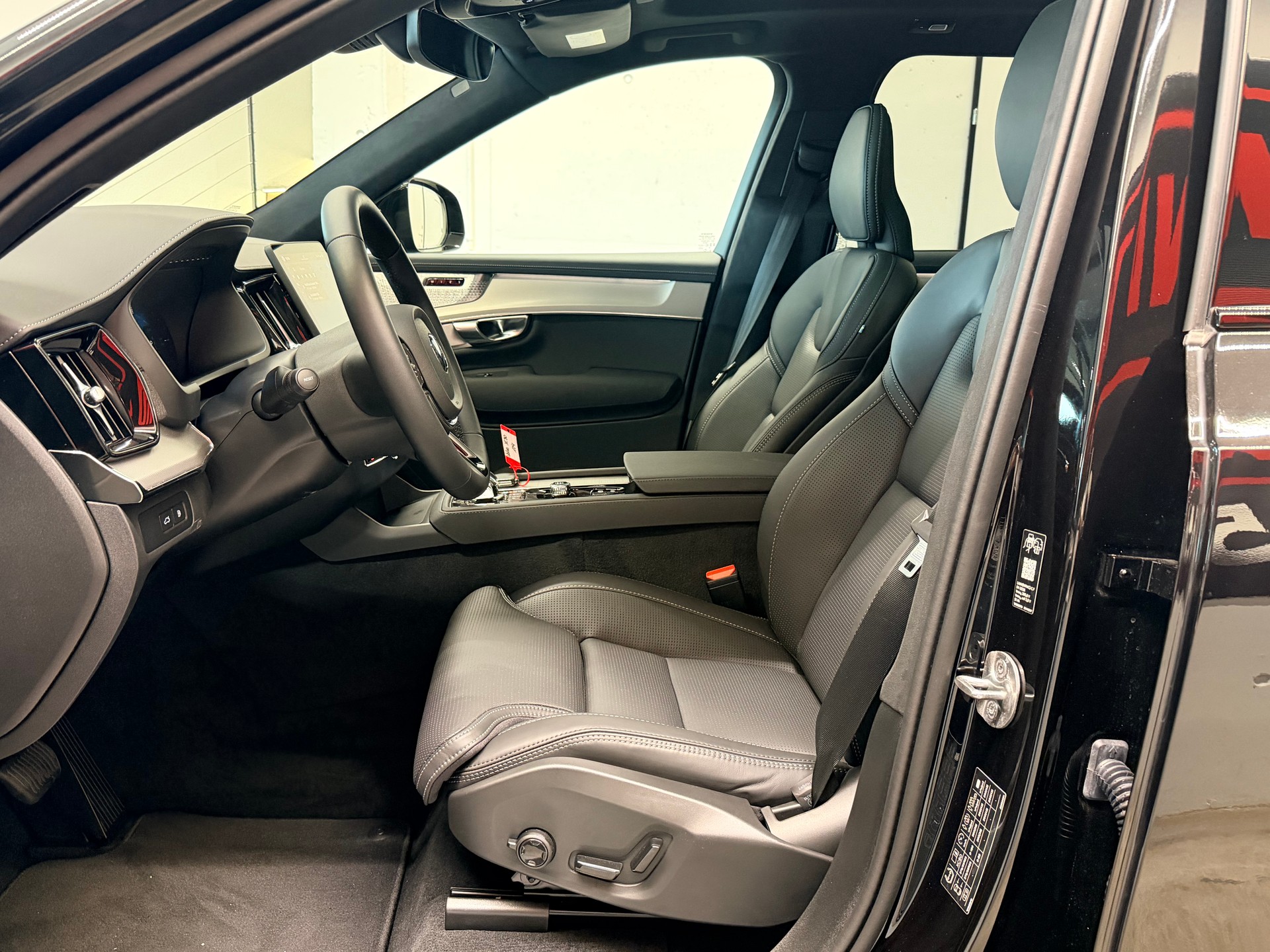 VOLVO XC90 T8 eAWD PluginHybrid Black Edition Geartronic-image-14
