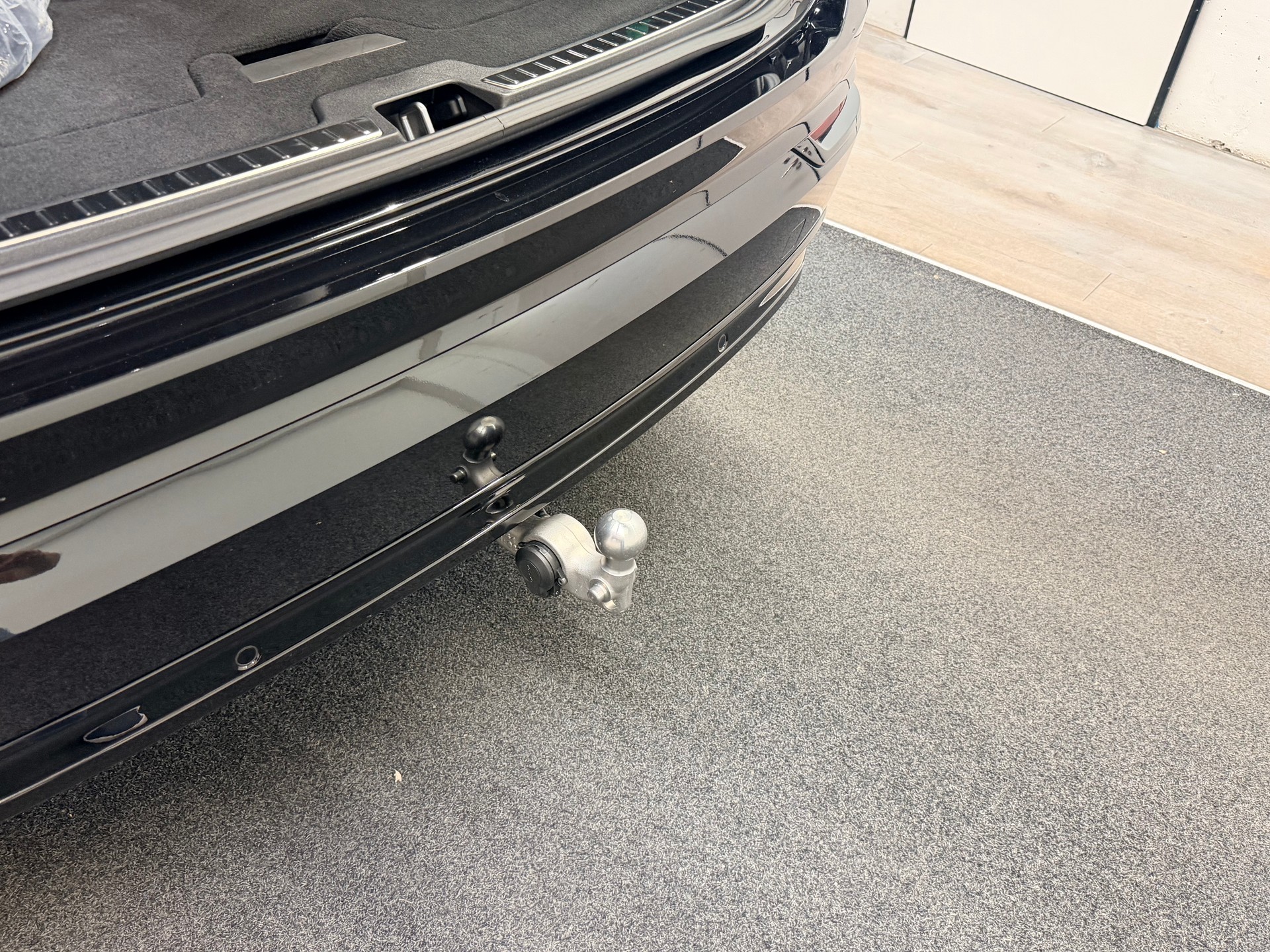 VOLVO XC90 T8 eAWD PluginHybrid Black Edition Geartronic-image-10