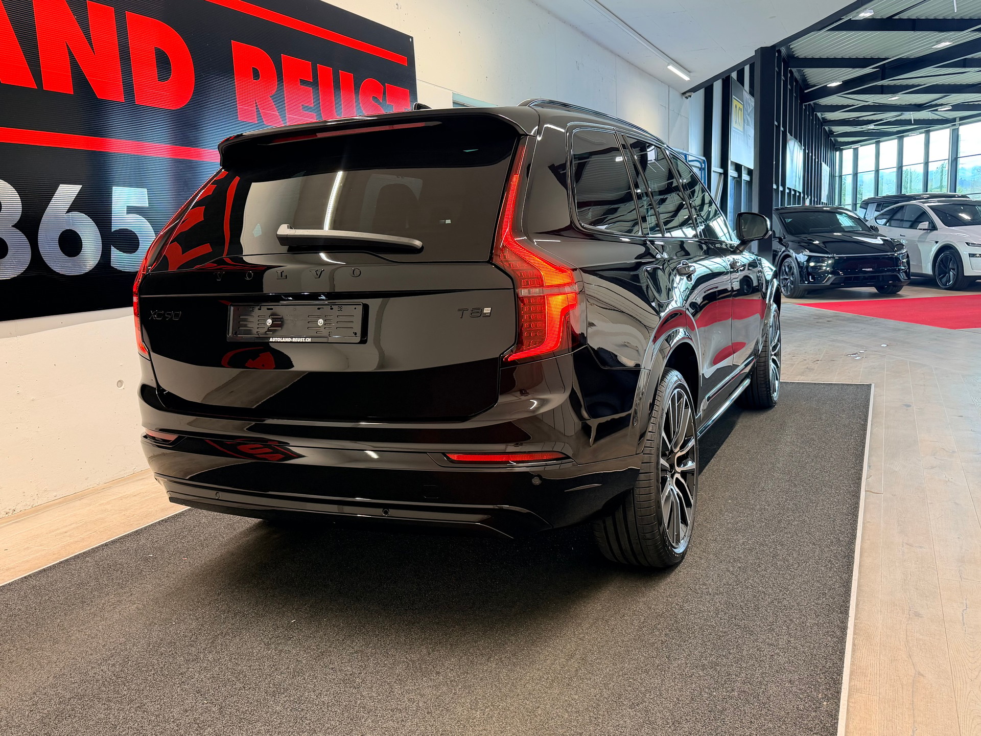 VOLVO XC90 T8 eAWD PluginHybrid Black Edition Geartronic-image-6