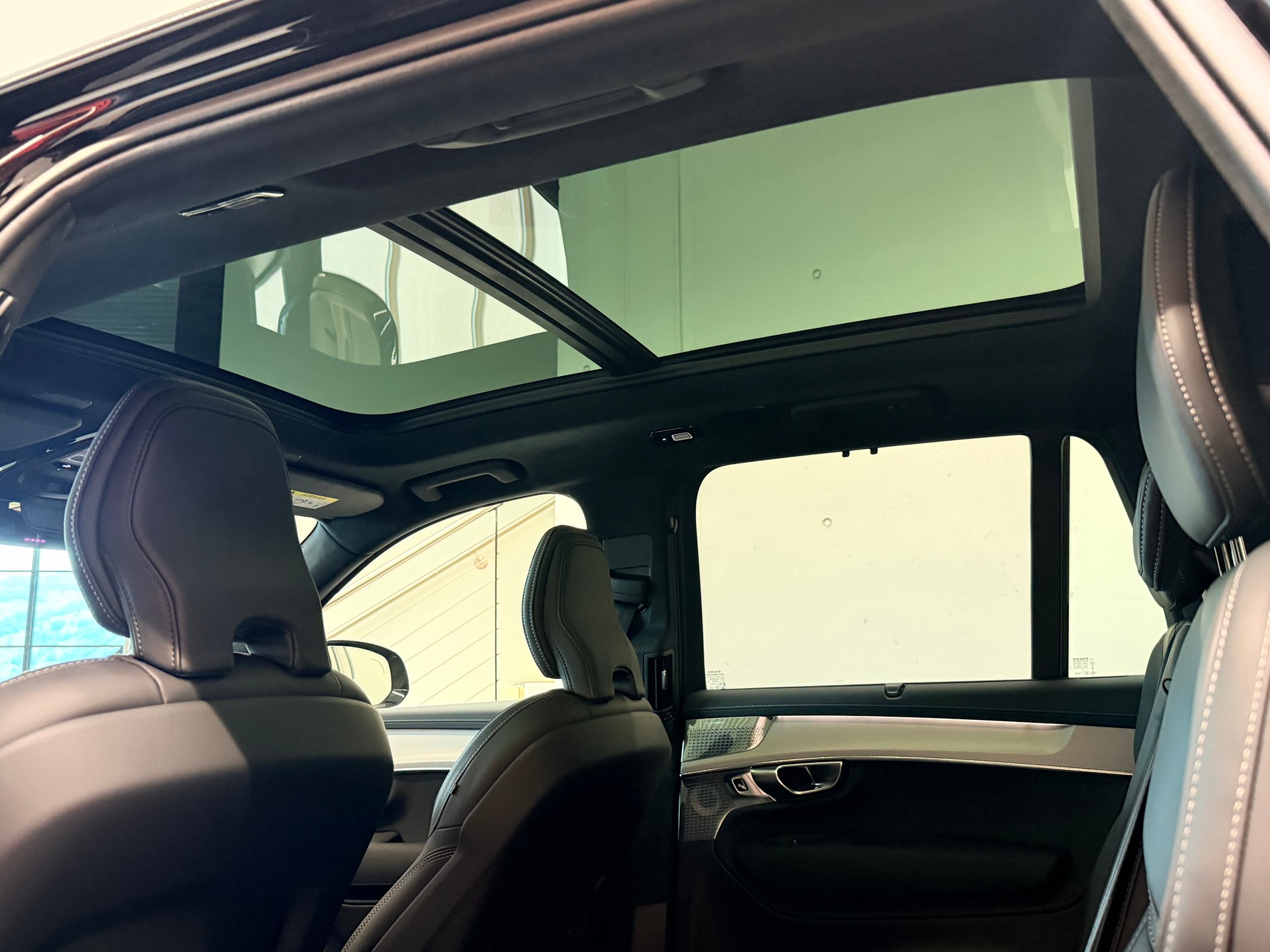 VOLVO XC90 T8 eAWD PluginHybrid Black Edition Geartronic-image-17