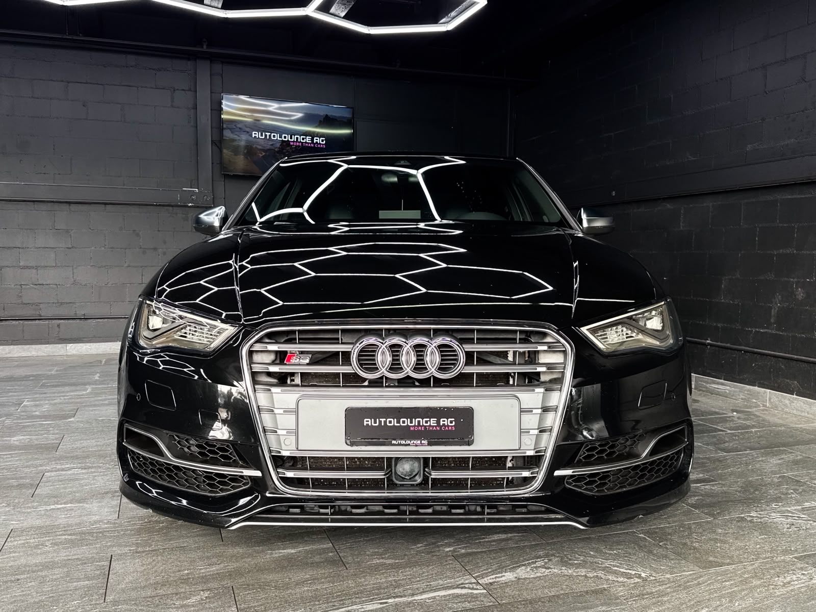 AUDI S3 Limousine 2.0 TFSI quattro S-tronic ABT-Tuning-showroom-element-2