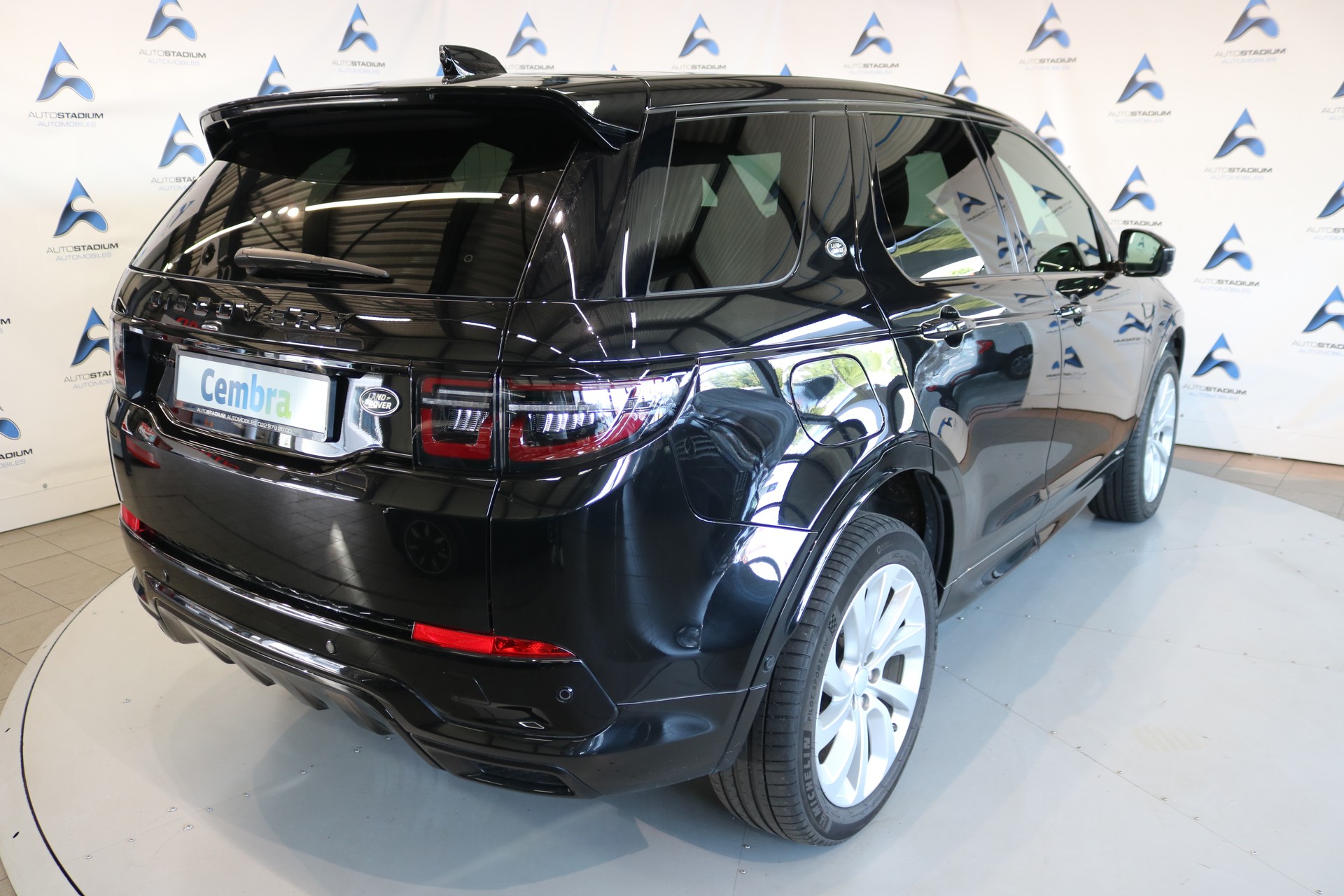 LAND ROVER Discovery Sport R Dyn P250 2.0 Si4 MHEV HSE AT9-image-17