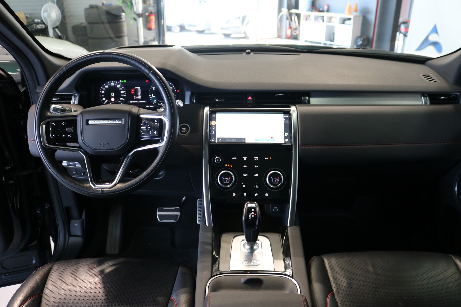 LAND ROVER Discovery Sport R Dyn P250 2.0 Si4 MHEV HSE AT9-image-48