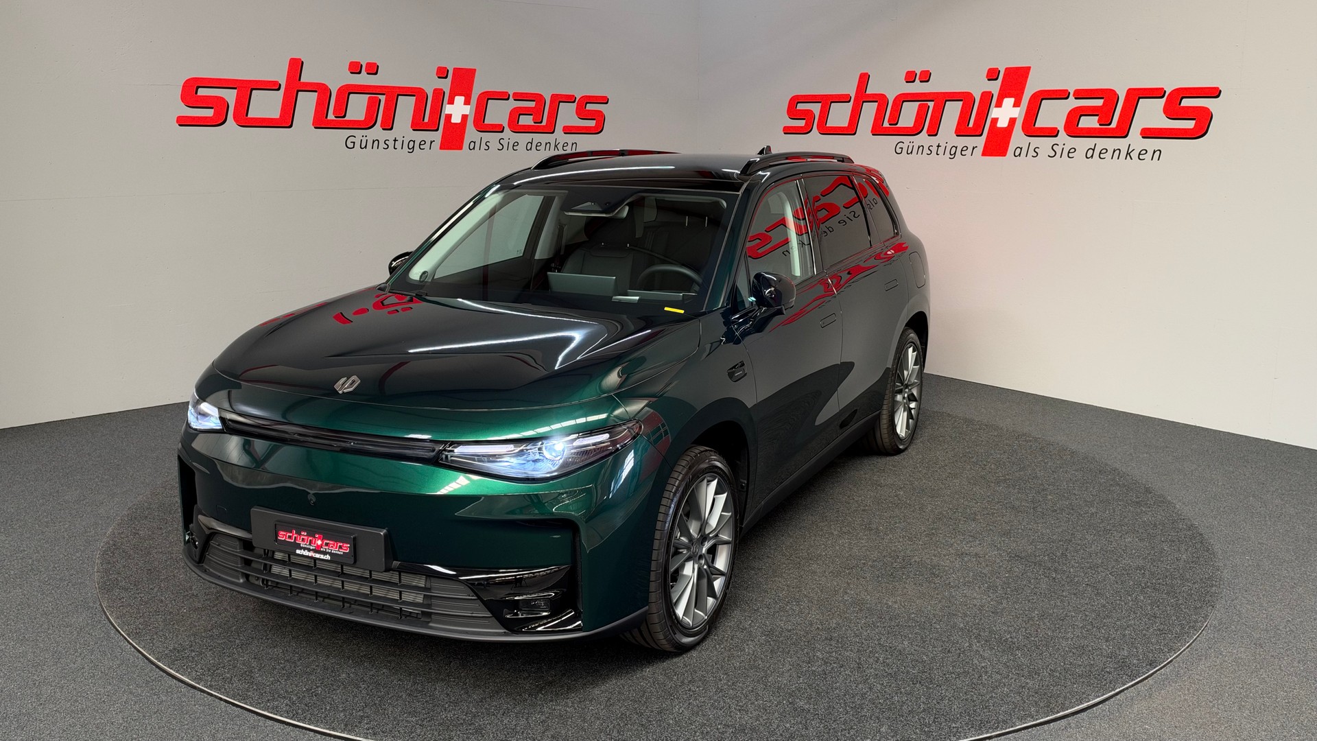 LEAPMOTOR C10 REEV 28kWh Design-showroom-element-1