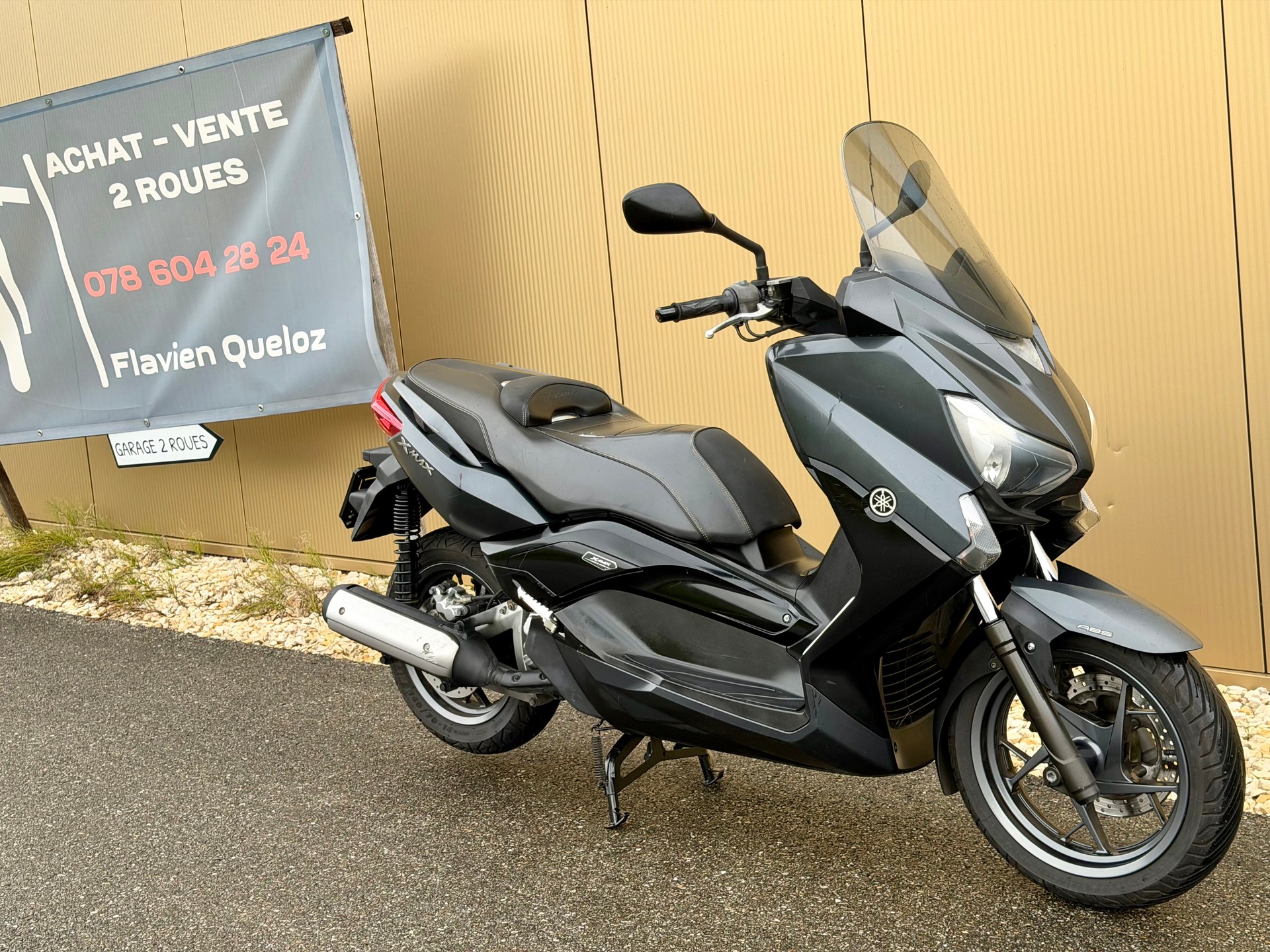 YAMAHA X-Max YP 250 R Iron Max ABS-image-2