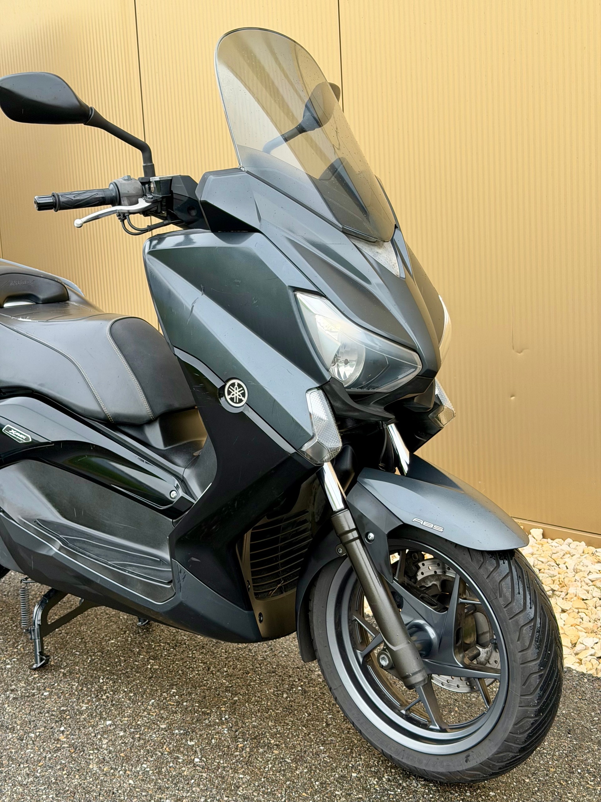 YAMAHA X-Max YP 250 R Iron Max ABS-image-1