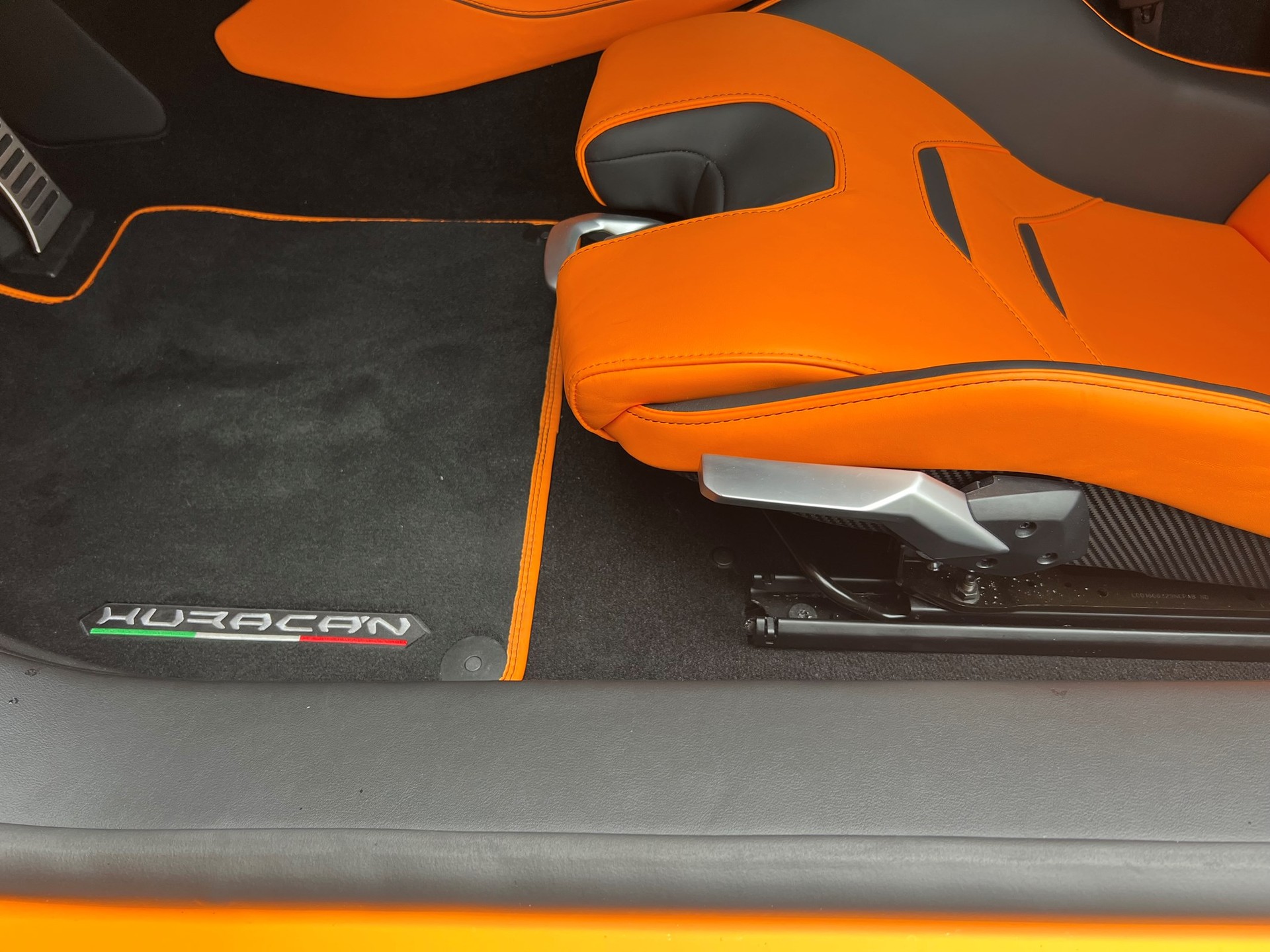 LAMBORGHINI Huracan EVO Spyder DCT RWD-image-7