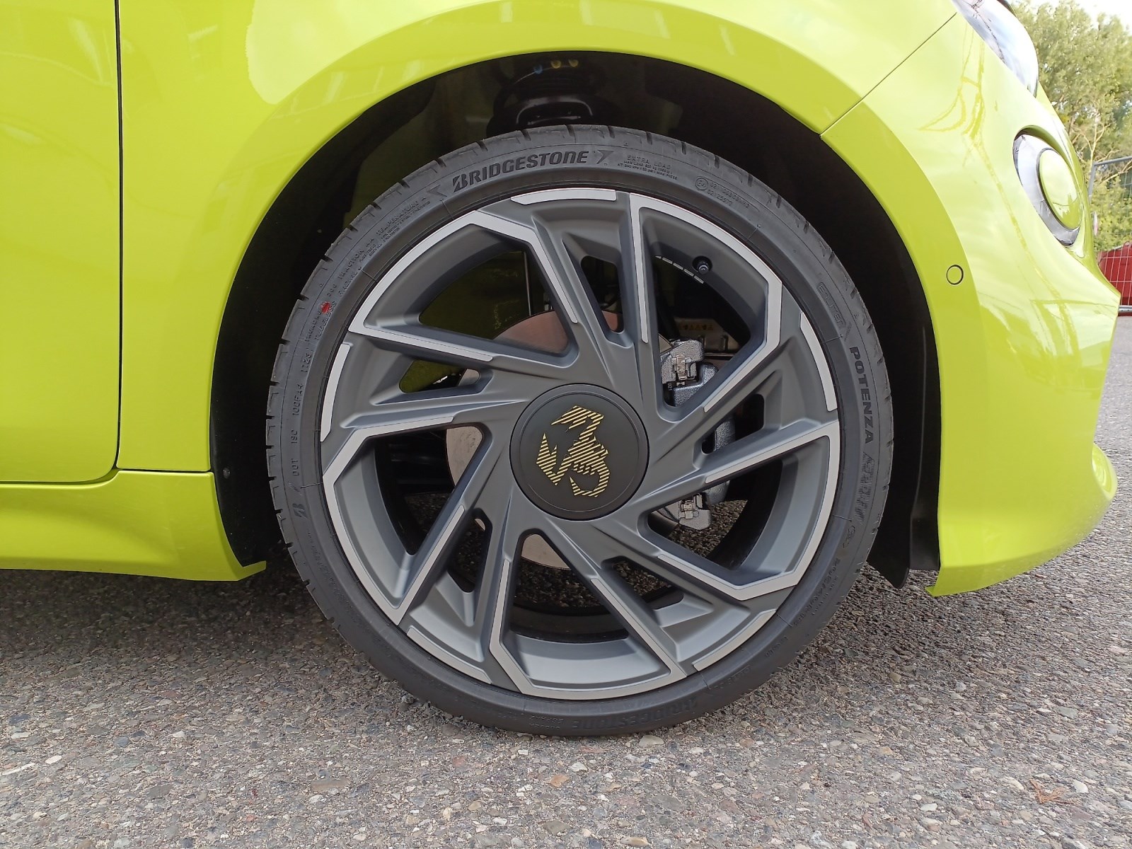 FIAT Abarth 500e Scorpionissima-image-9