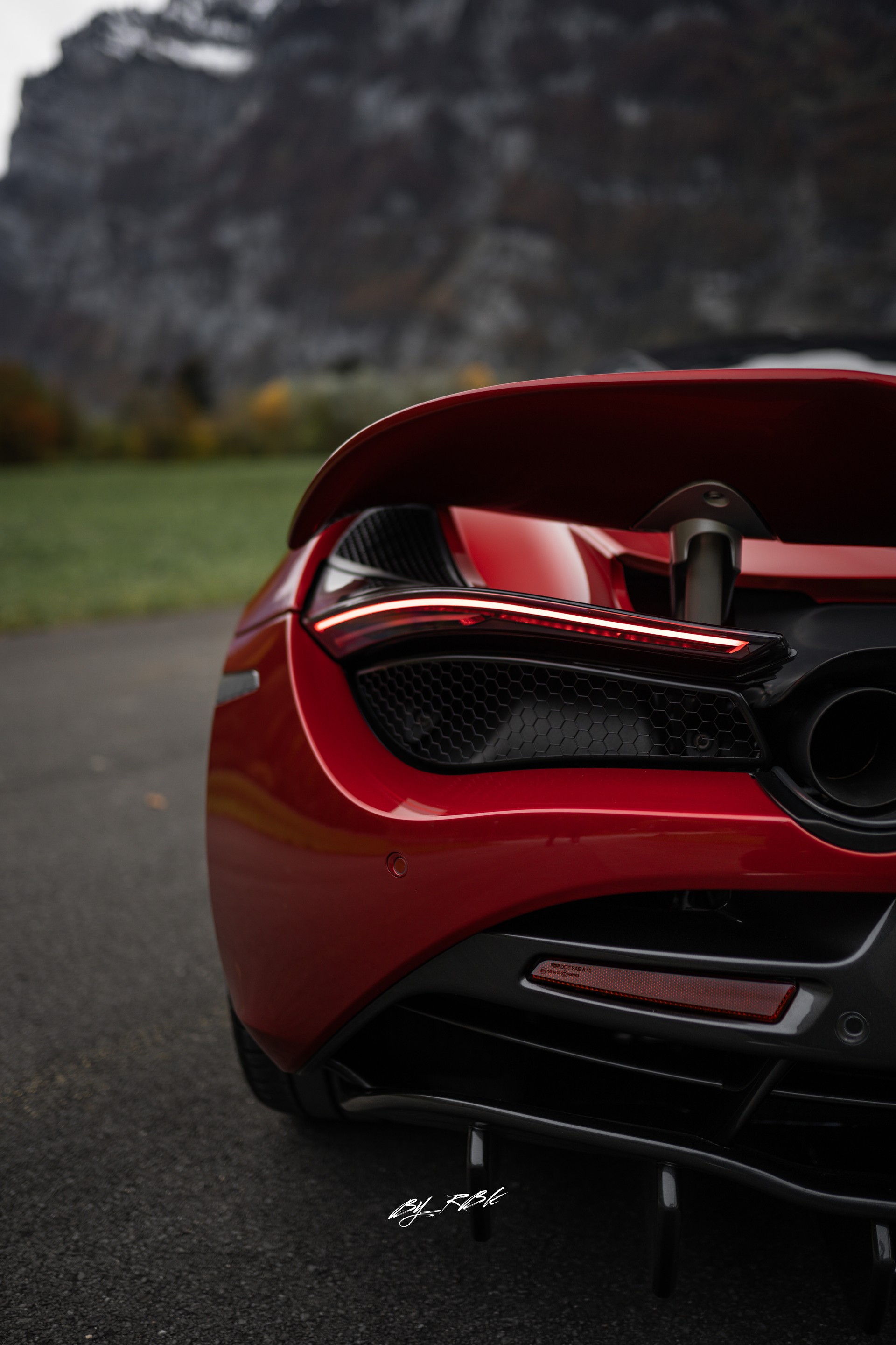 McLAREN 720S Coupé 4.0 V8 SSG-image-13