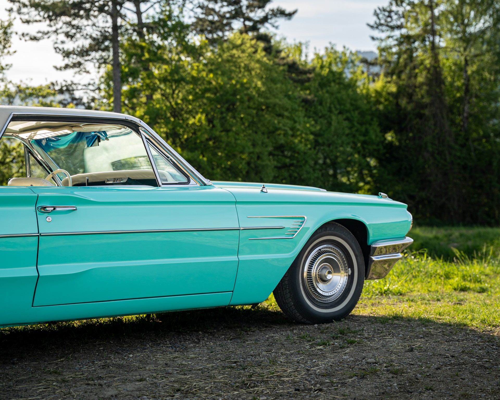 FORD Thunderbird "Landau Coupé"-image-2