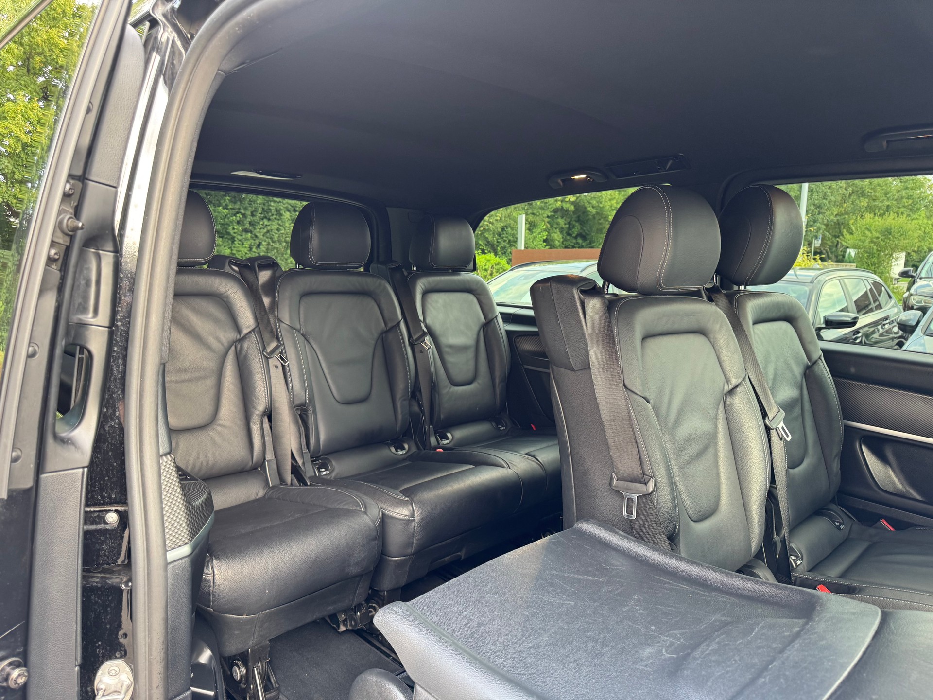 MERCEDES-BENZ V 300 d lang Avantgarde 4Matic 9G-Tronic-image-10