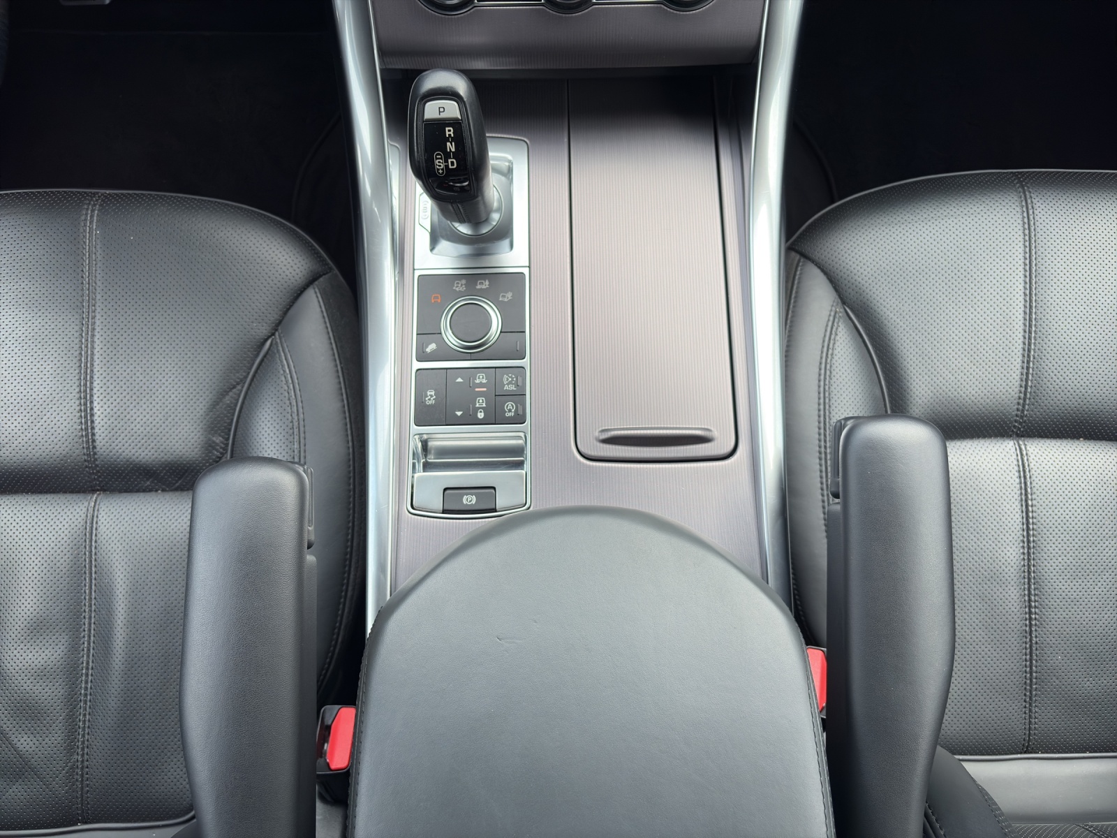 LAND ROVER Range Rover Sport 3.0 SDV6 HSE Automatic-image-14
