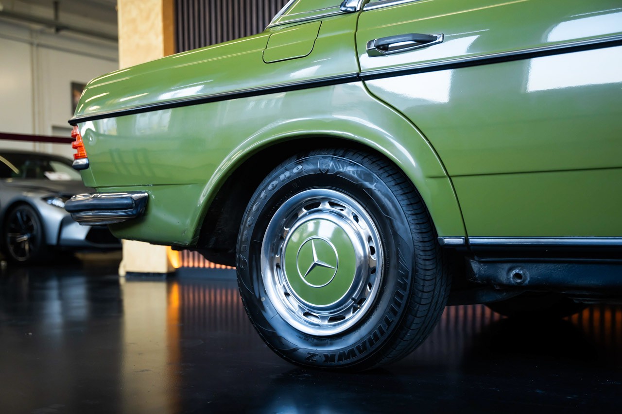 MERCEDES-BENZ 280 E Automatic-image-9