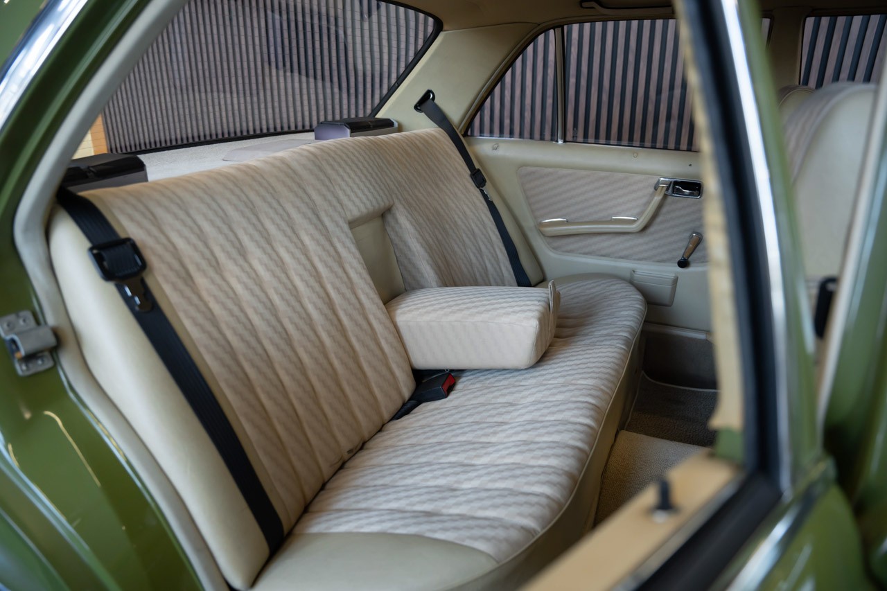 MERCEDES-BENZ 280 E Automatic-image-17