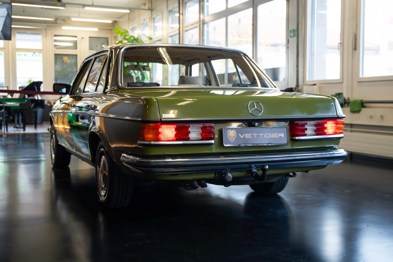MERCEDES-BENZ 280 E Automatic-showroom-element-3
