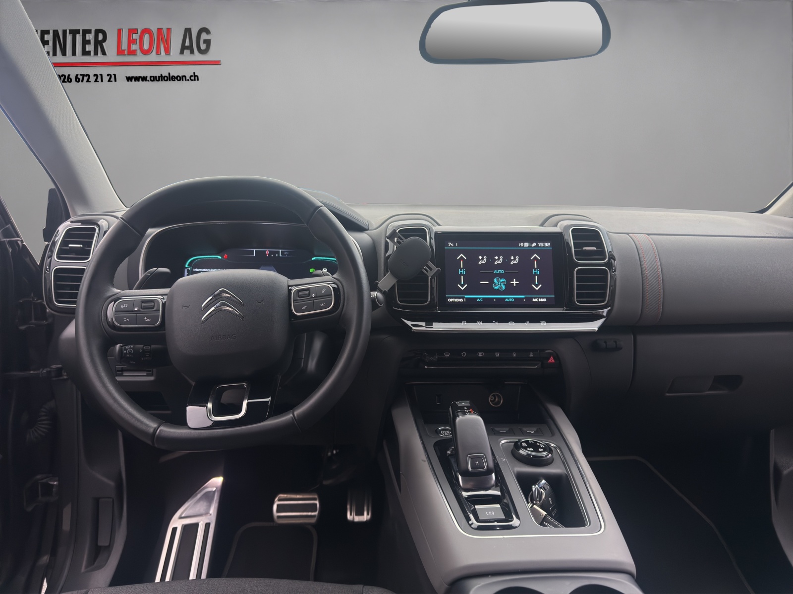 CITROEN C5 Aircross 1.6i PureTech SHINE EAT8-image-13