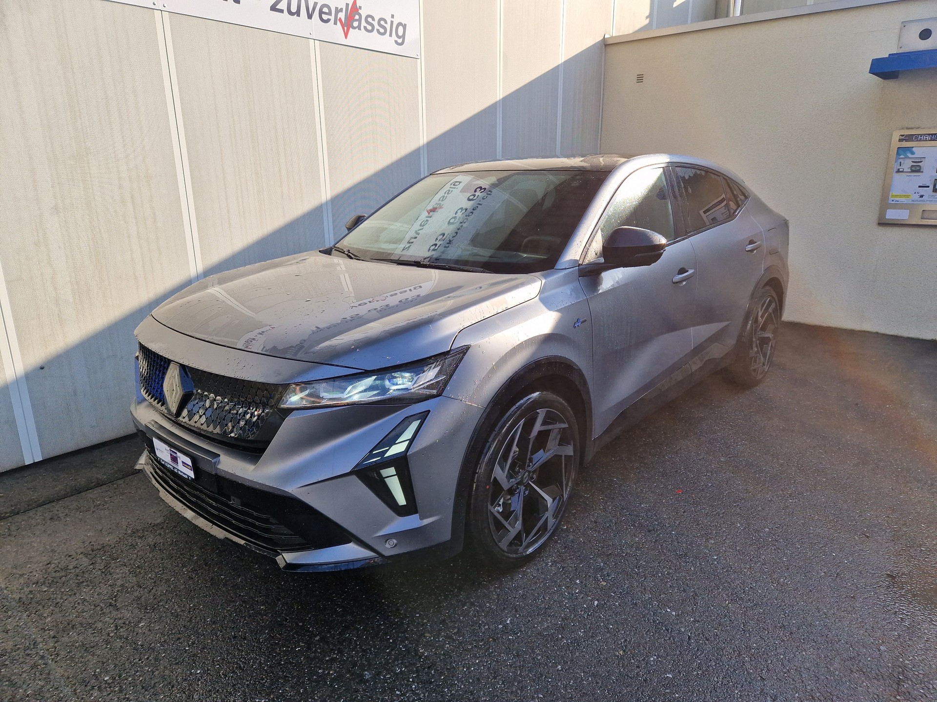 RENAULT Rafale 1.2 E-Tech Plug-in Hybrid 300 4x4 Atelier Alpine-showroom-element-1