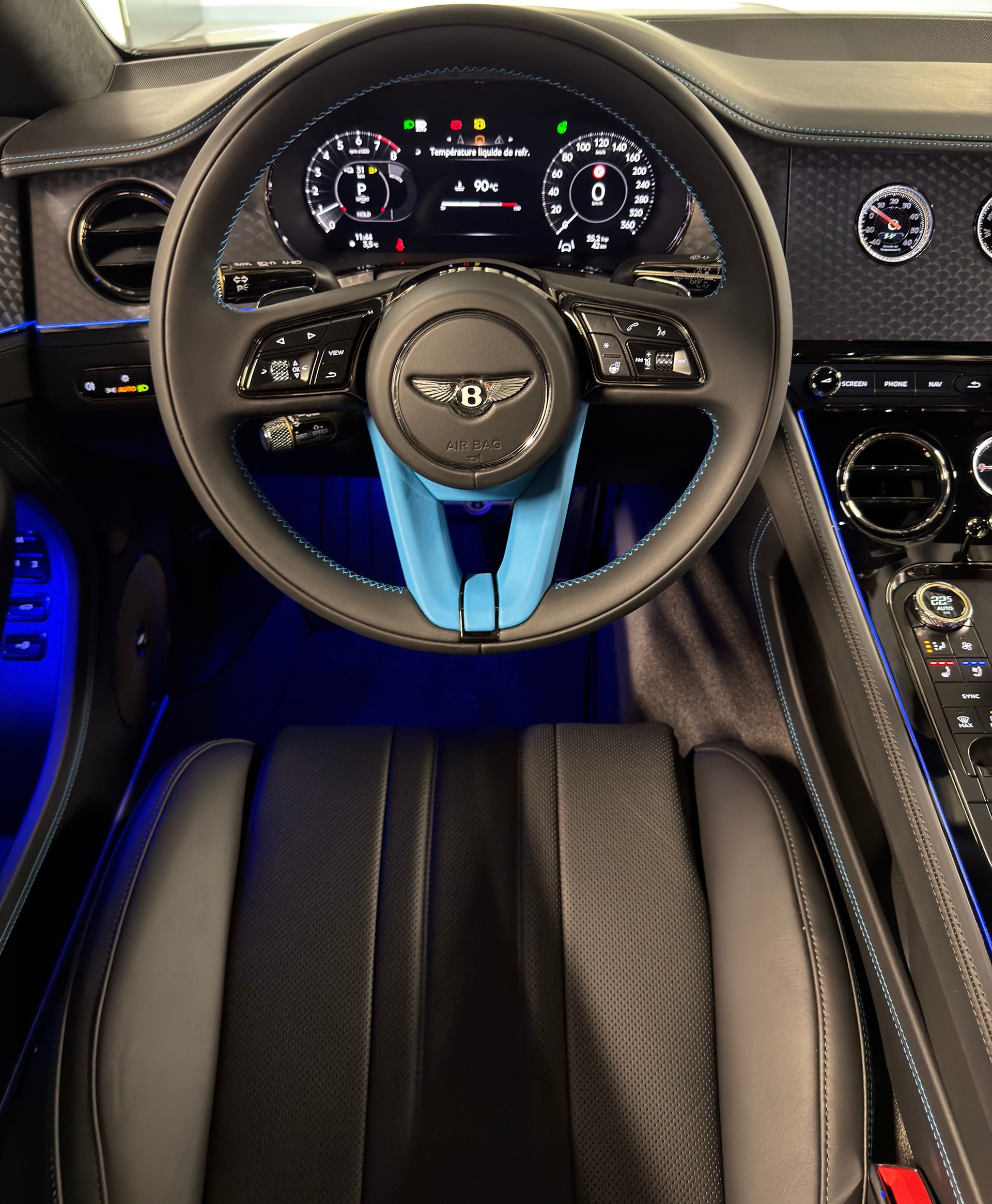 BENTLEY Continental GT 4.0 V8 PHEV Black Crystal-image-14