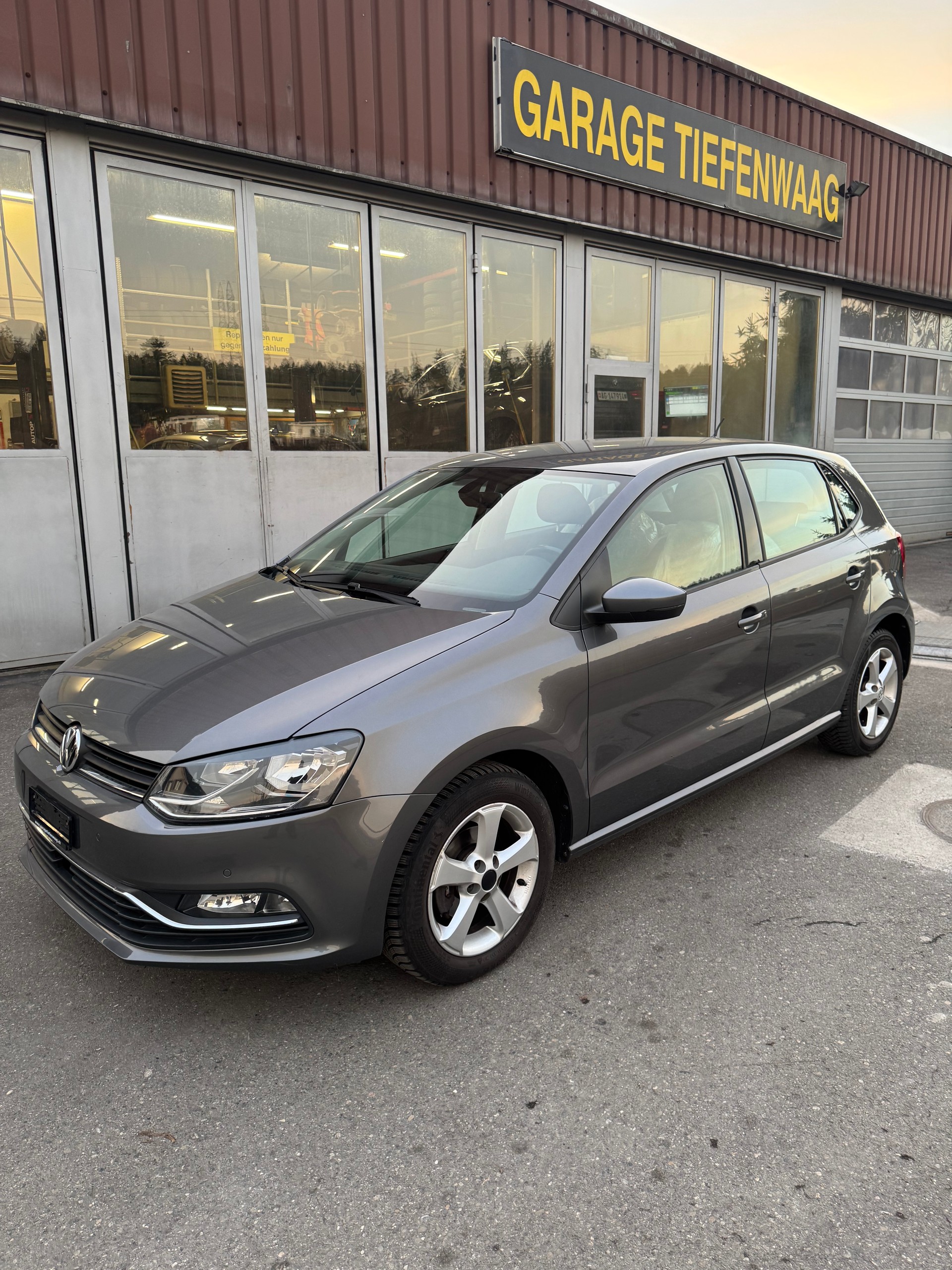 VW Polo 1.2 TSI BMT Trendline-showroom-element-1