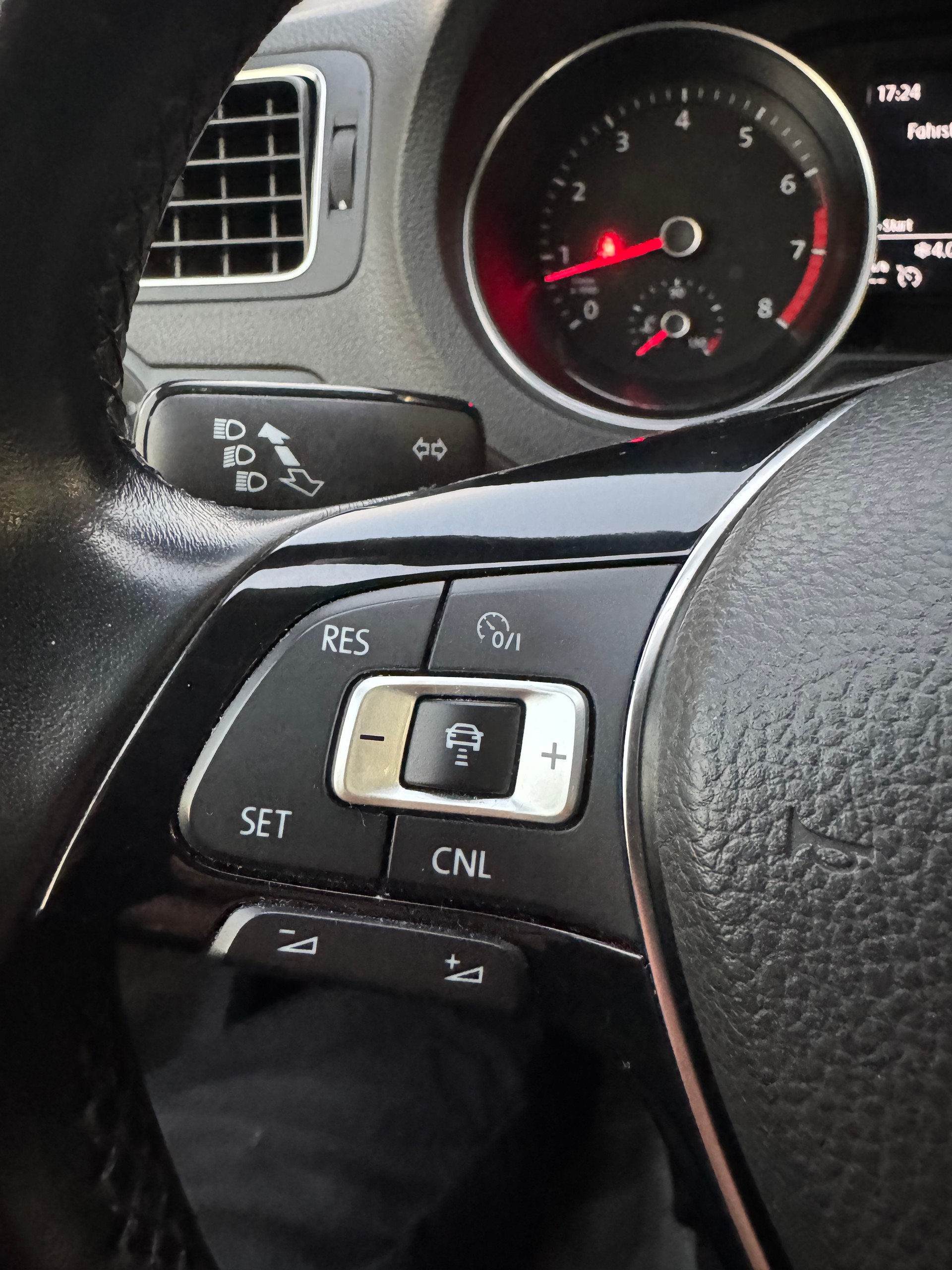 VW Polo 1.2 TSI BMT Trendline-image-14