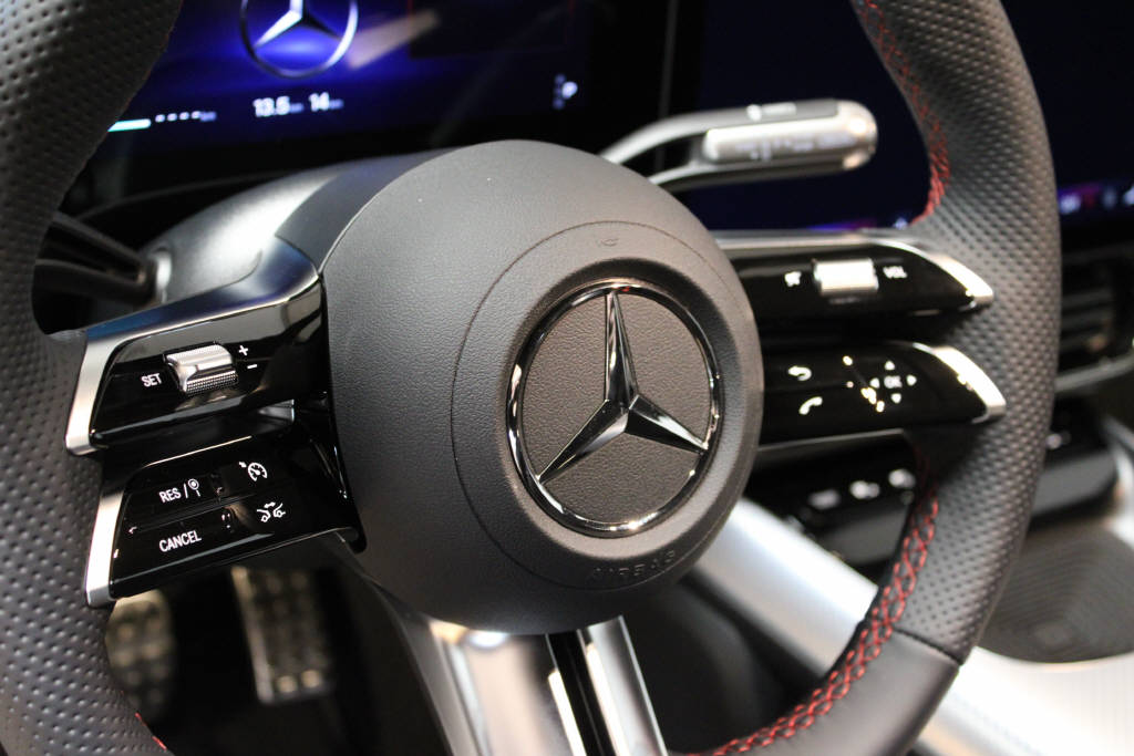 MERCEDES-BENZ CLA 220 4Matic AMG Line-image-8