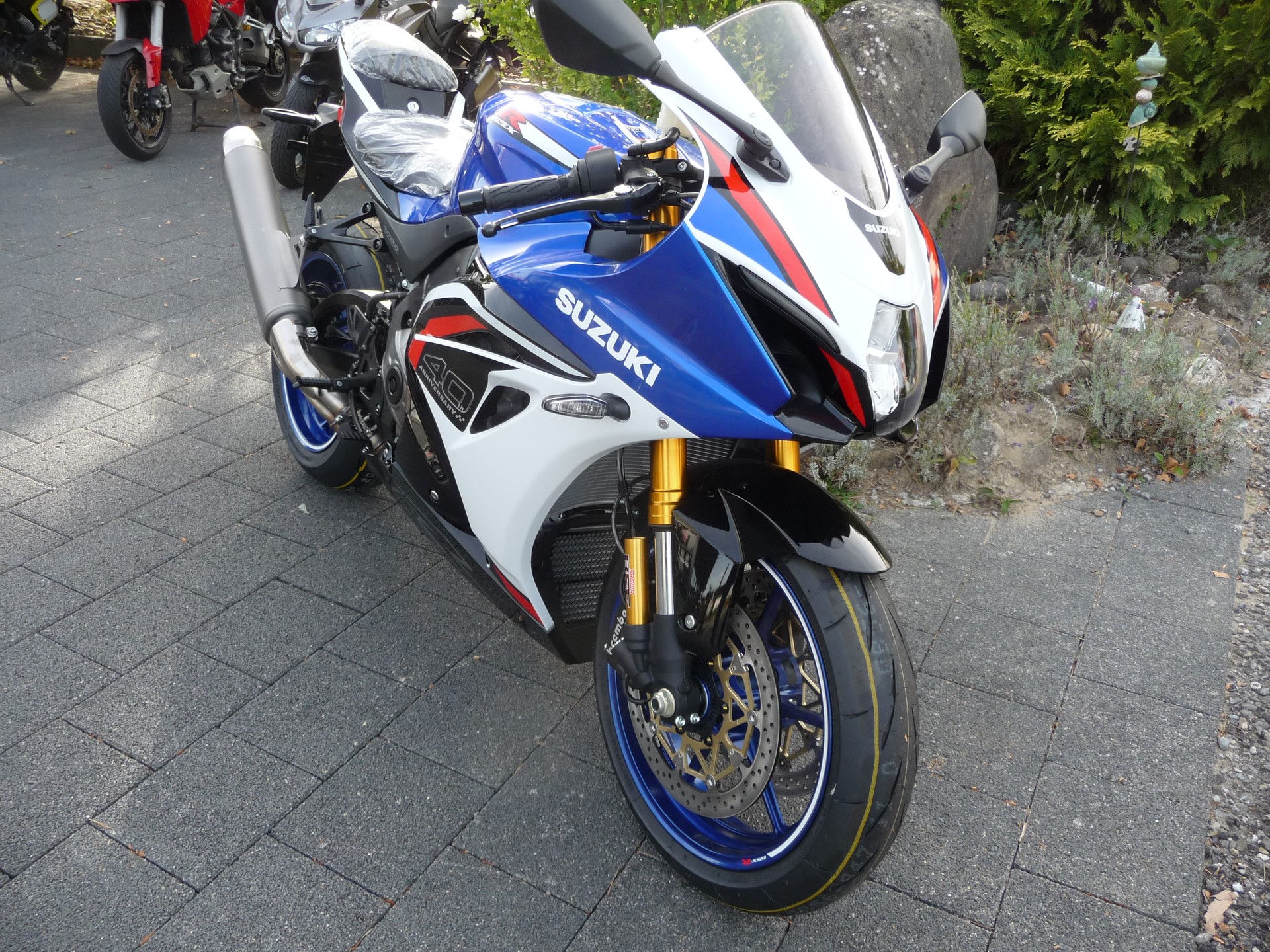 SUZUKI GSX-R1000RR Anniversary 40 th bei MKL Suzuki Seeland-image-2