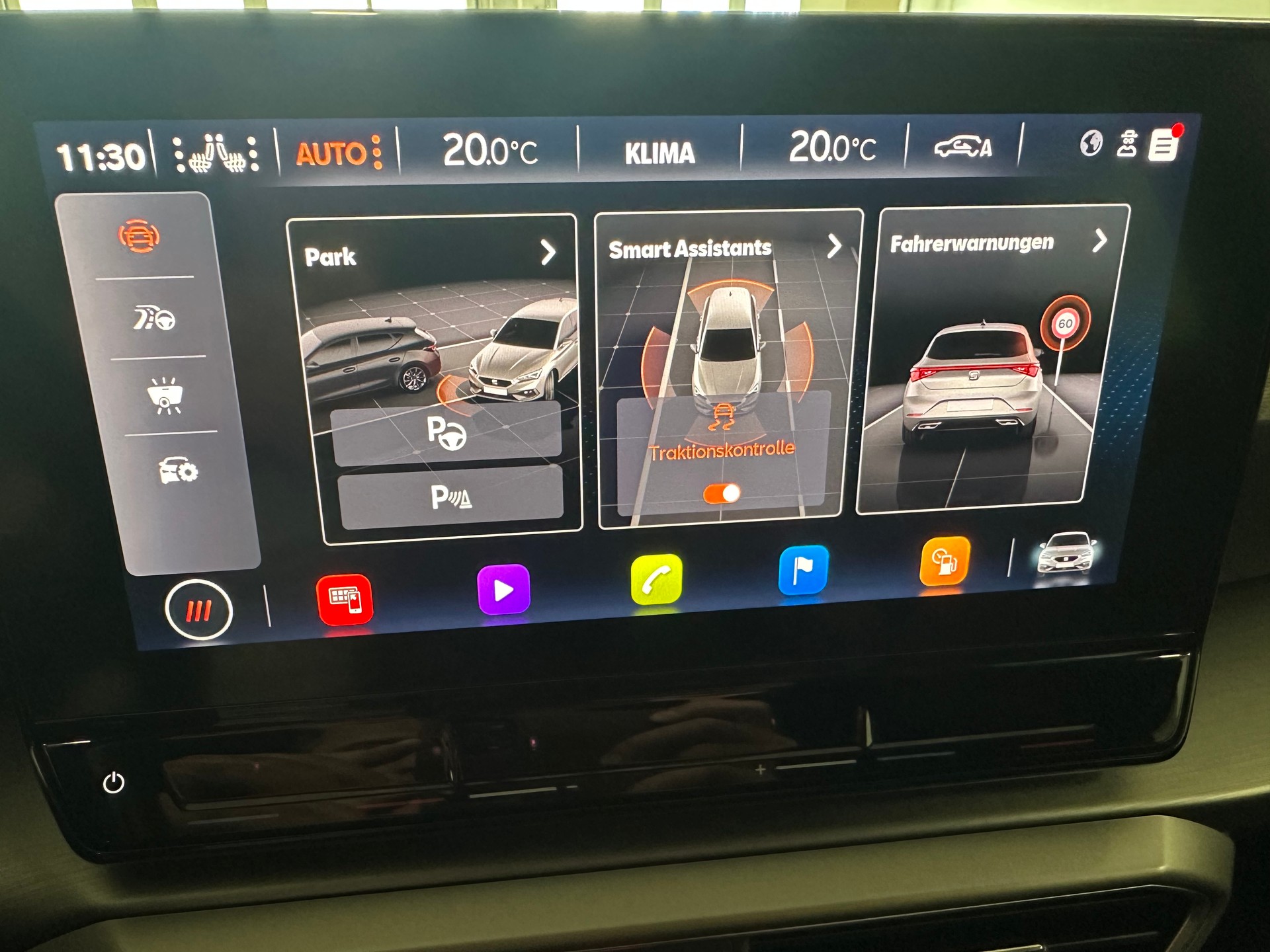 SEAT Leon 1.5 eTSI mHEV DSG FR-image-10
