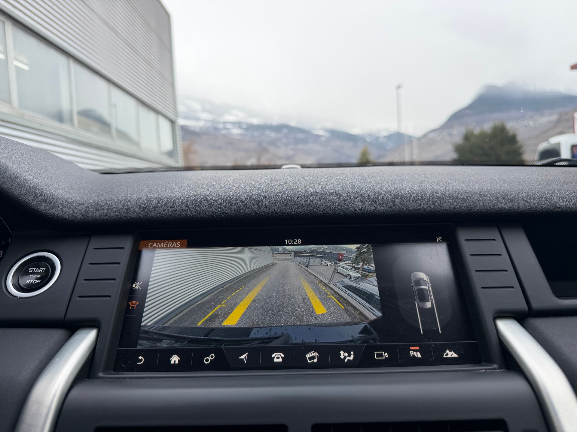 LAND ROVER Discovery Sport 2.0 Si4 HSE AT9-image-11