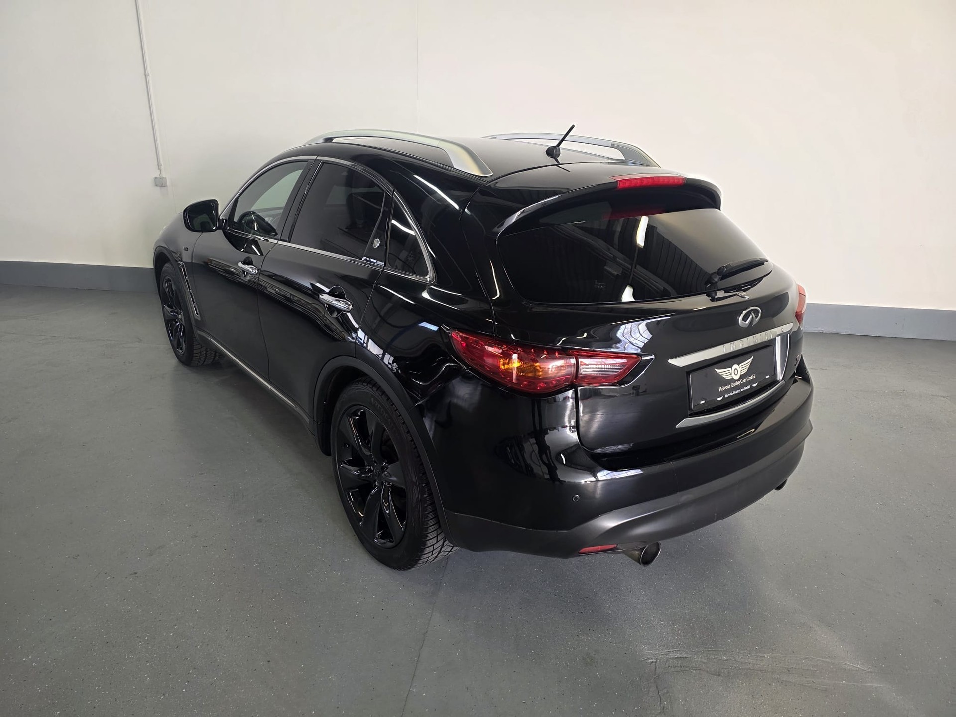 INFINITI FX30d S Premium AWD Automatic-image-14