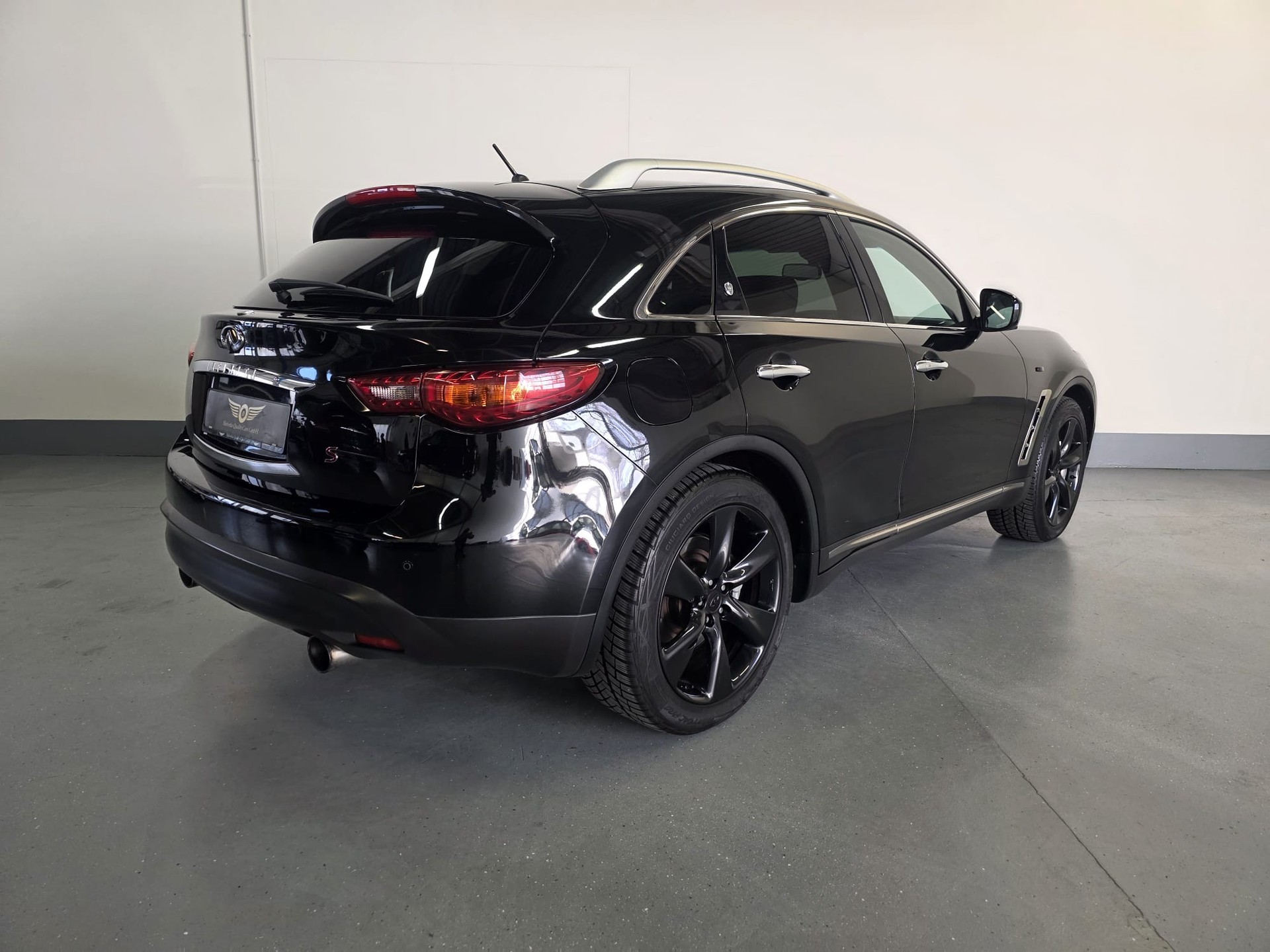 INFINITI FX30d S Premium AWD Automatic-image-9