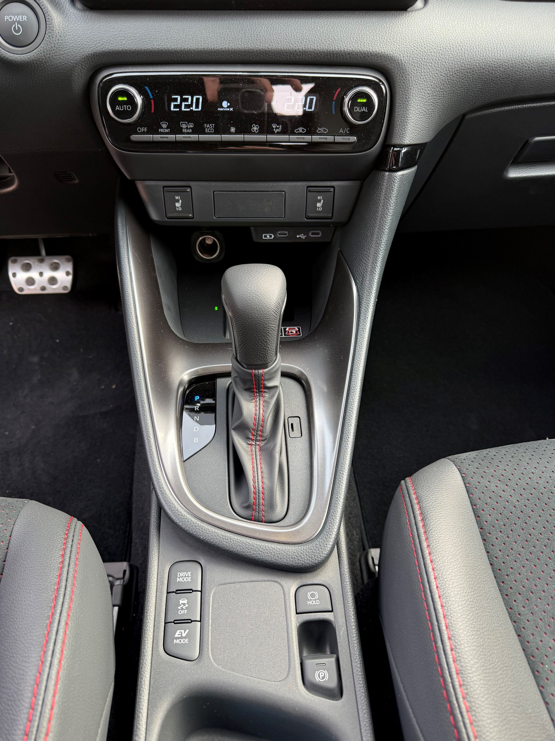 TOYOTA Yaris 1.5 GR Sport e-CVT-image-10