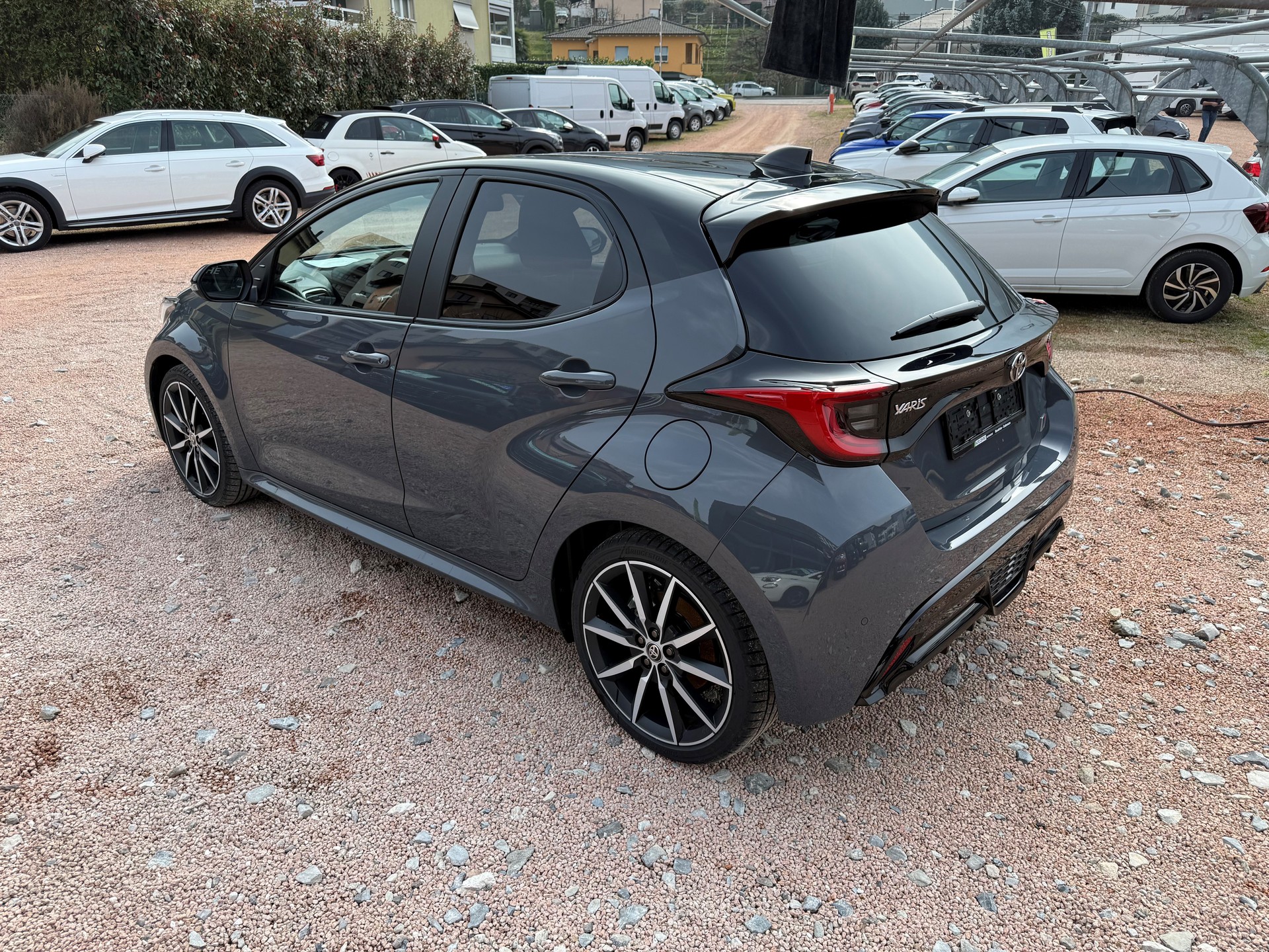 TOYOTA Yaris 1.5 GR Sport e-CVT-image-3