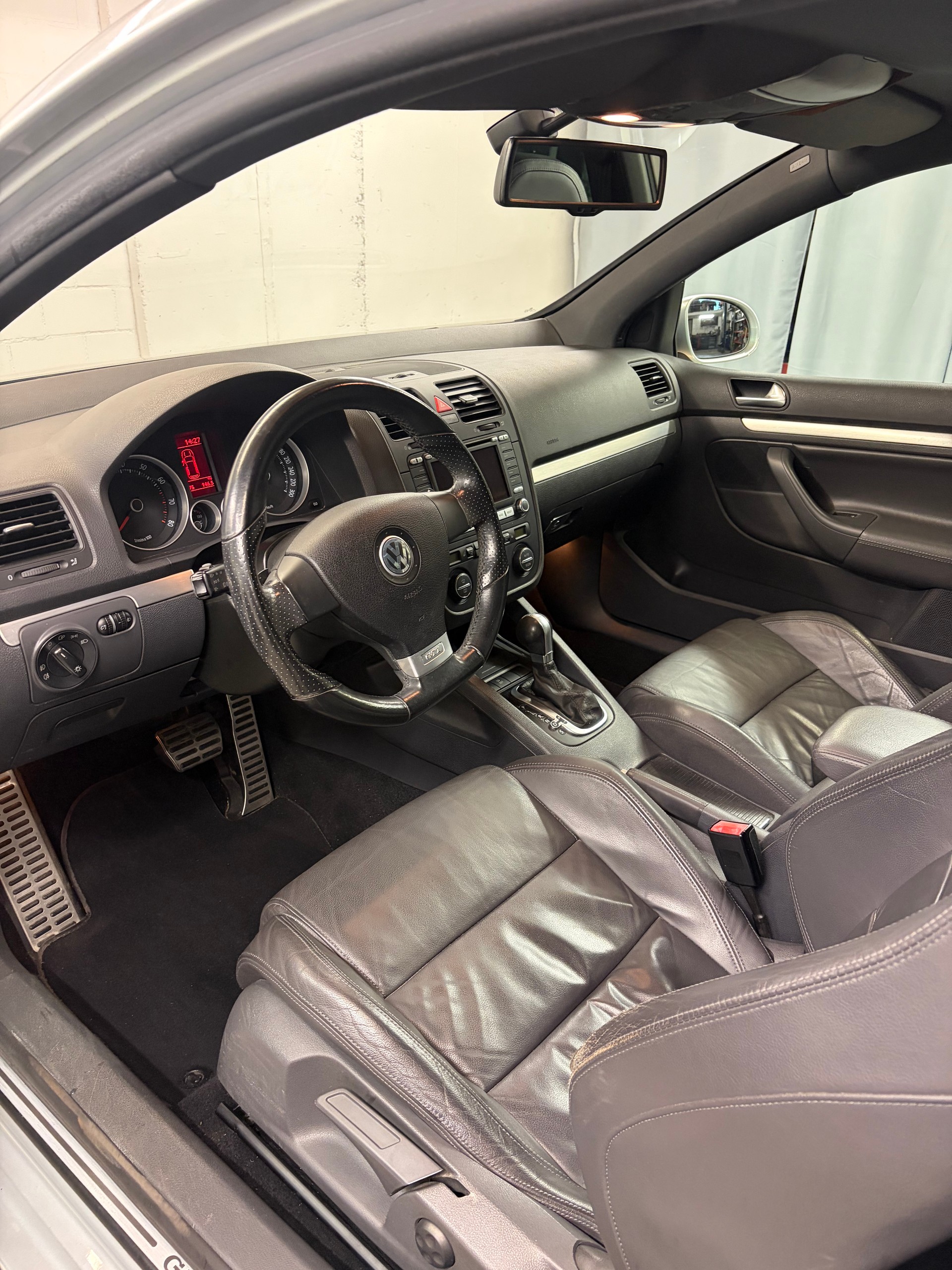 VW Golf 2.0 TFSI GTI-image-5