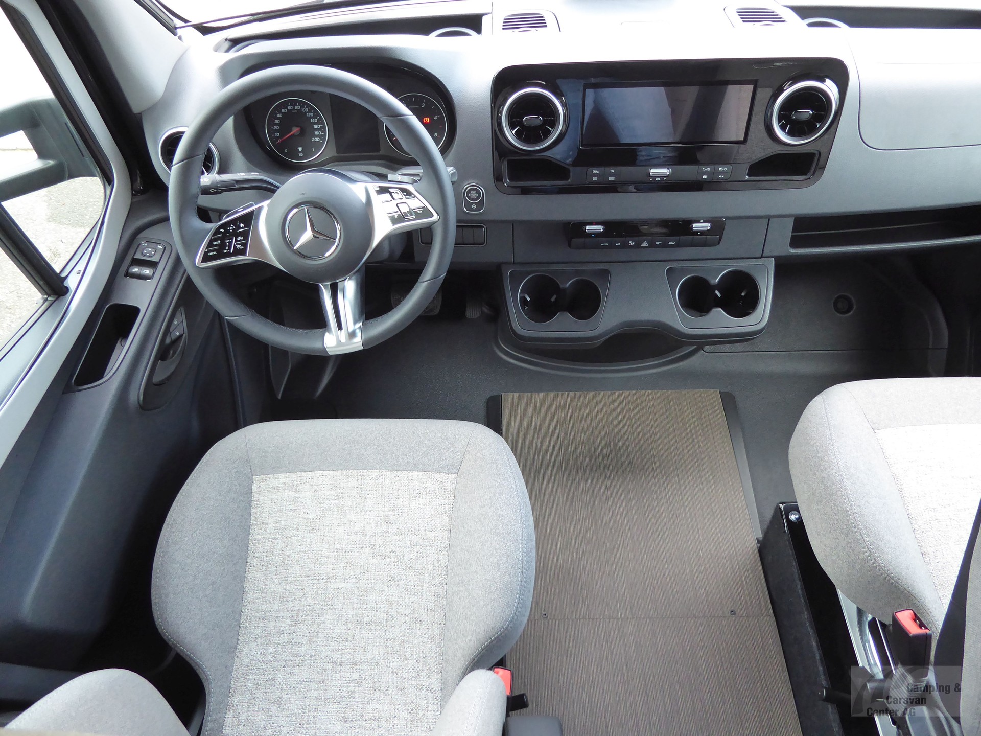 CARTHAGO C1-tourer T 143 KB-LE comfort 4.2t-image-4
