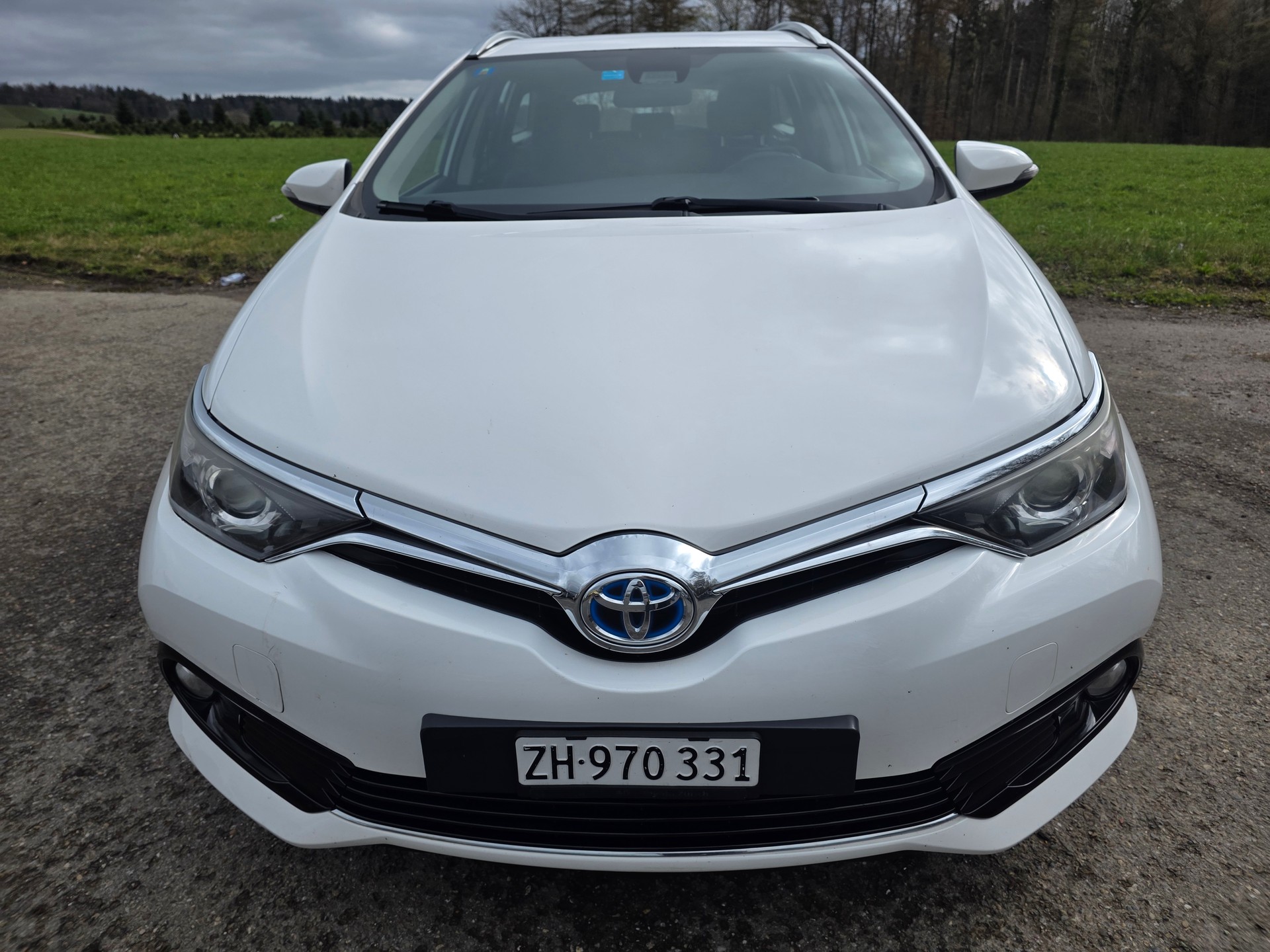 TOYOTA Auris Touring Sports 1.8 HSD Terra e-CVT