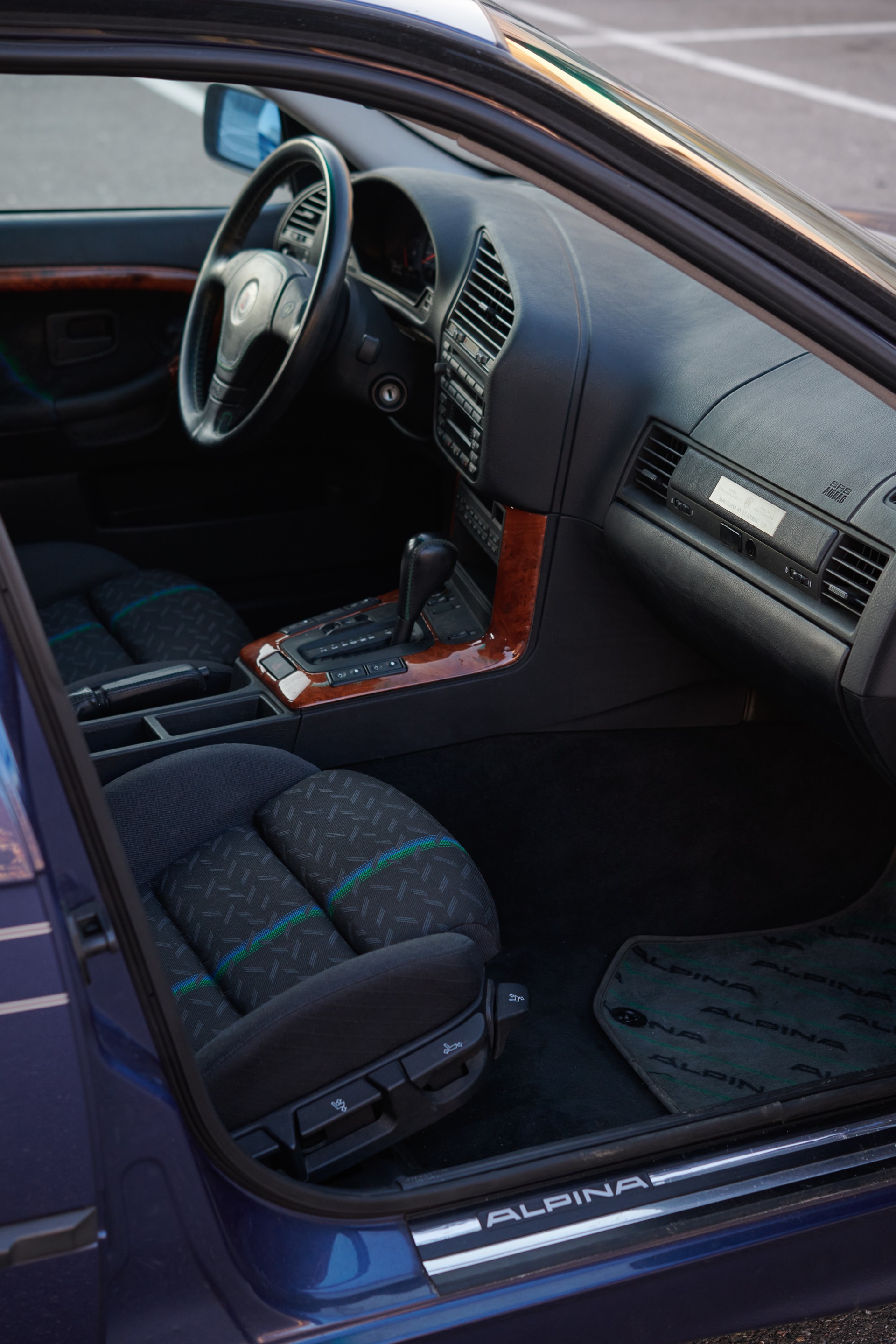 BMW-ALPINA B3 3.2 Touring S.Tronic-image-7