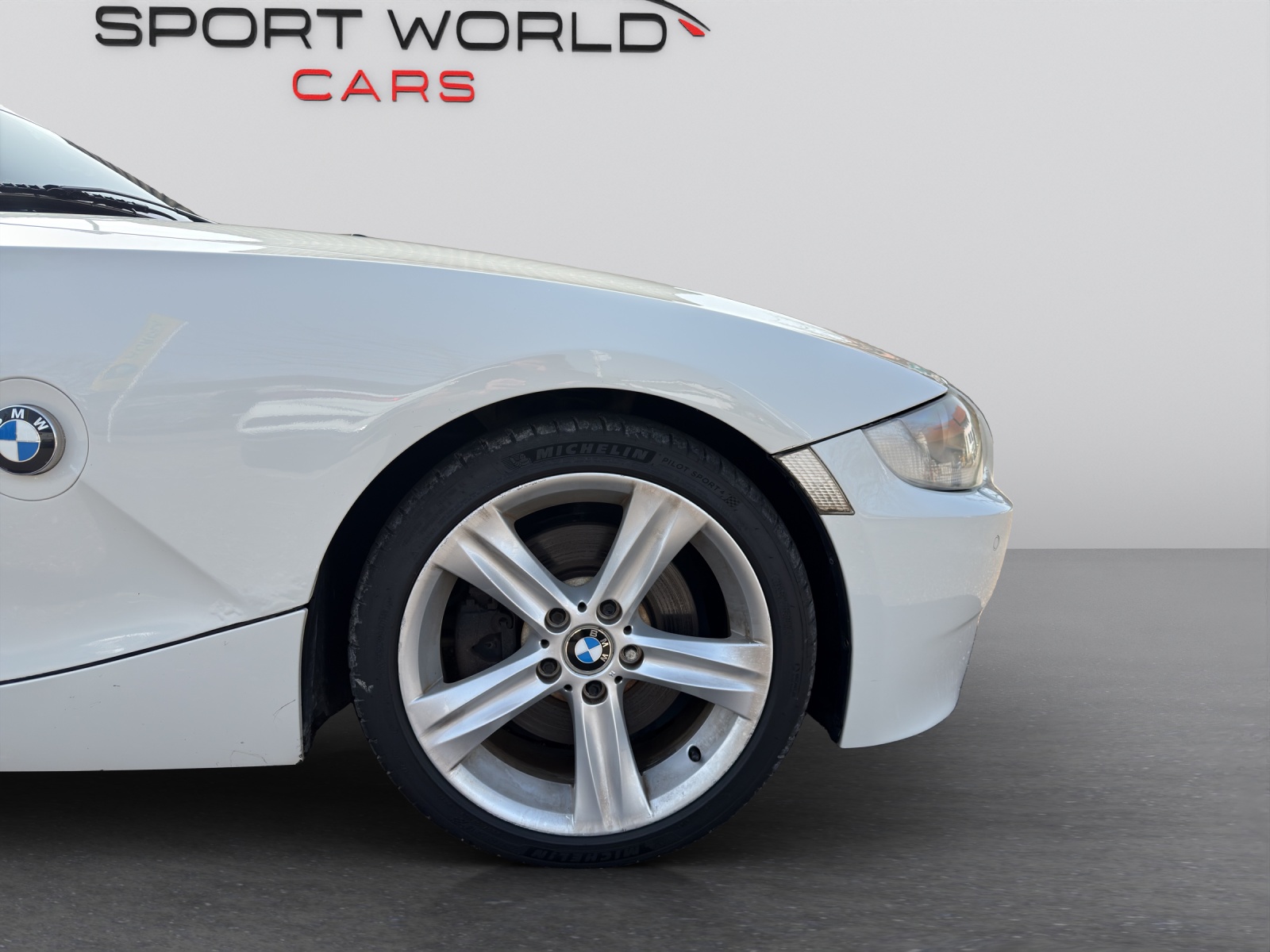 BMW Z4 3.0si Coupé-image-21